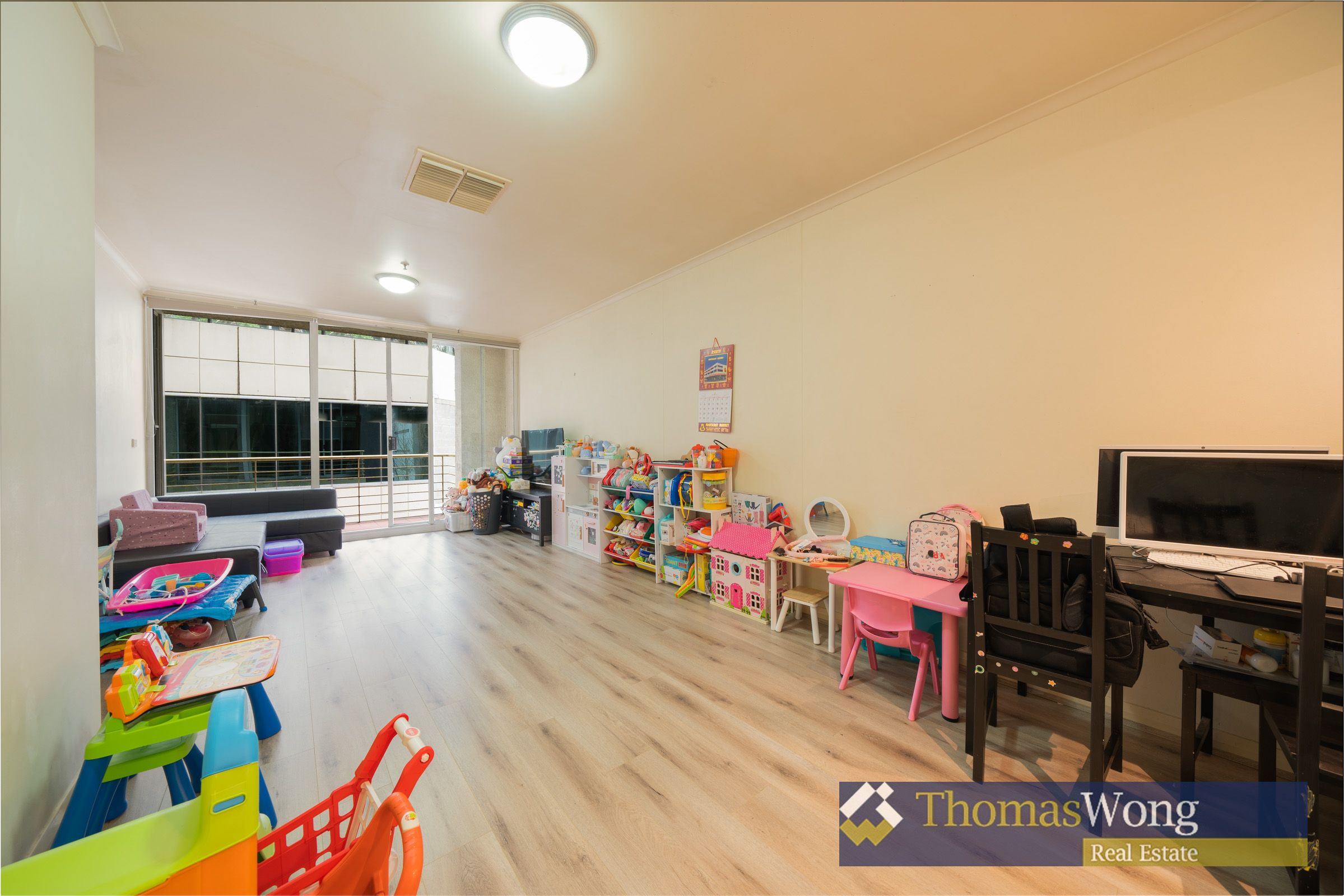 303 / 350 La Trobe Street, Melbourne