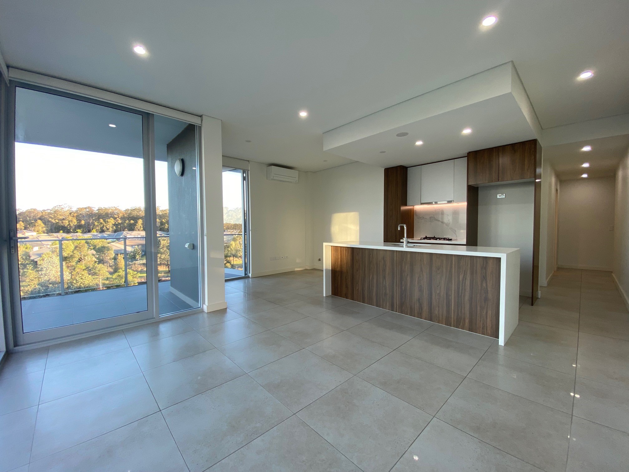 a306 / 98 Lakeside Parade, Jordan Springs