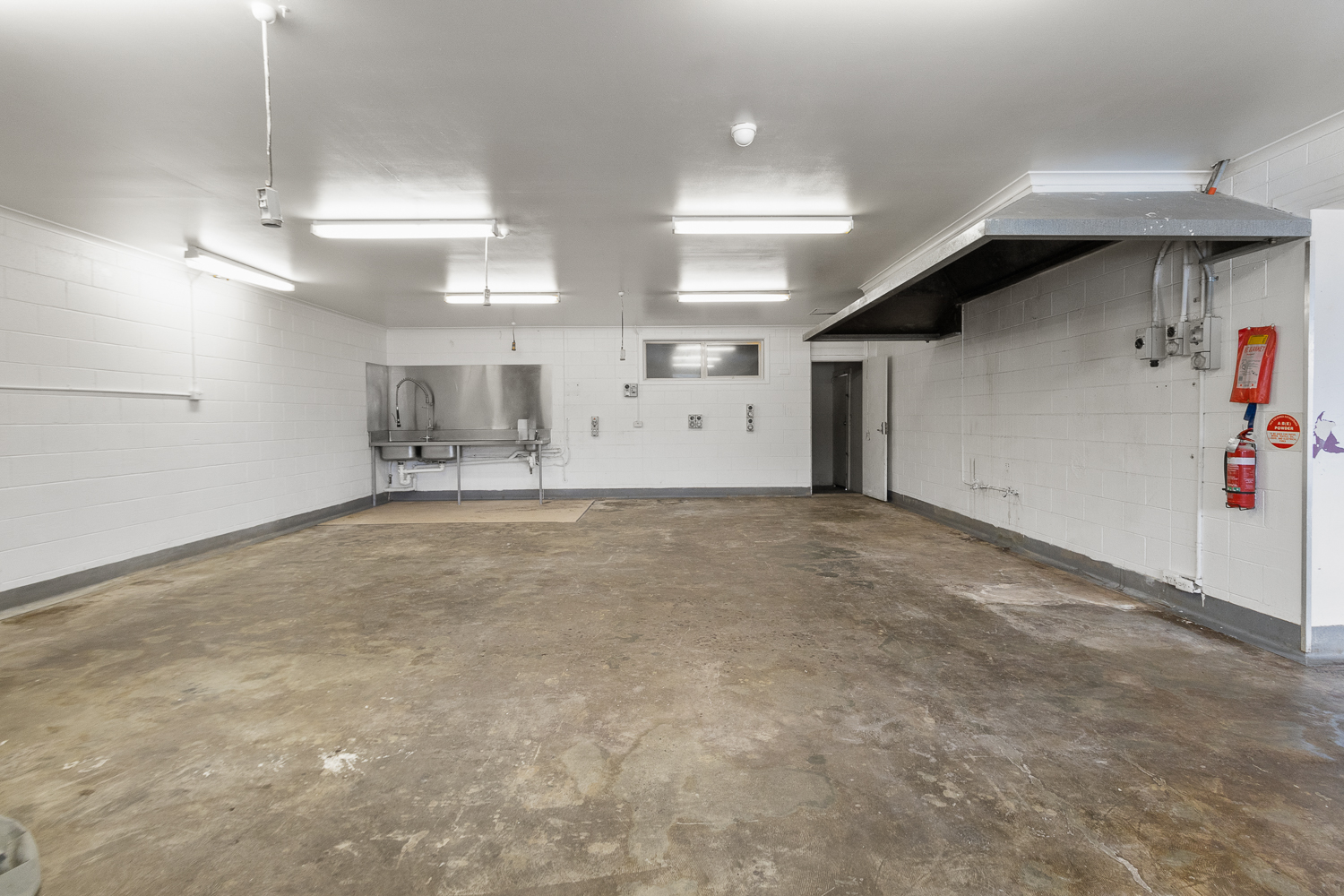 Shop 2 & 3 / 2 Prossers Forest Road, Ravenswood