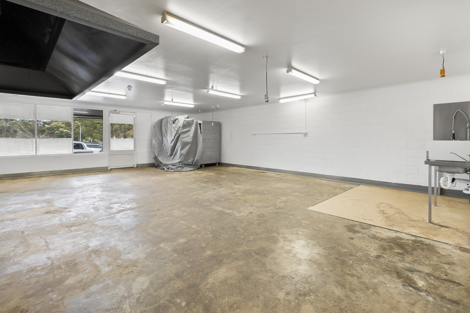 Shop 2 & 3 / 2 Prossers Forest Road, Ravenswood