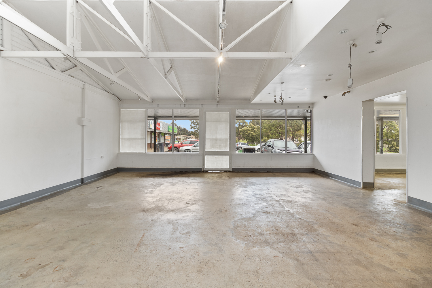 Shop 2 & 3 / 2 Prossers Forest Road, Ravenswood