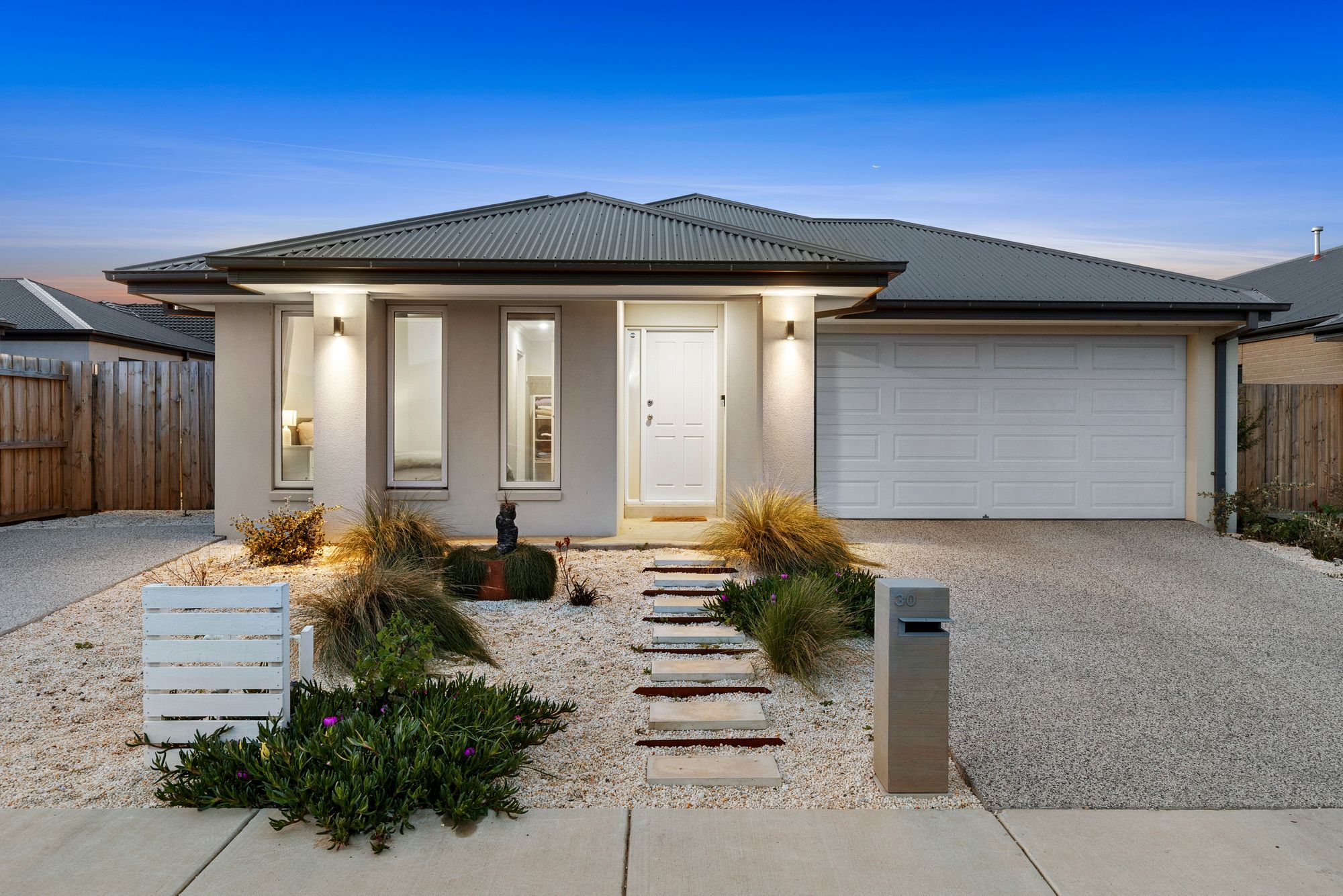 Listing image for 30 Currumbin Street, ARMSTRONG CREEK  VIC  3217