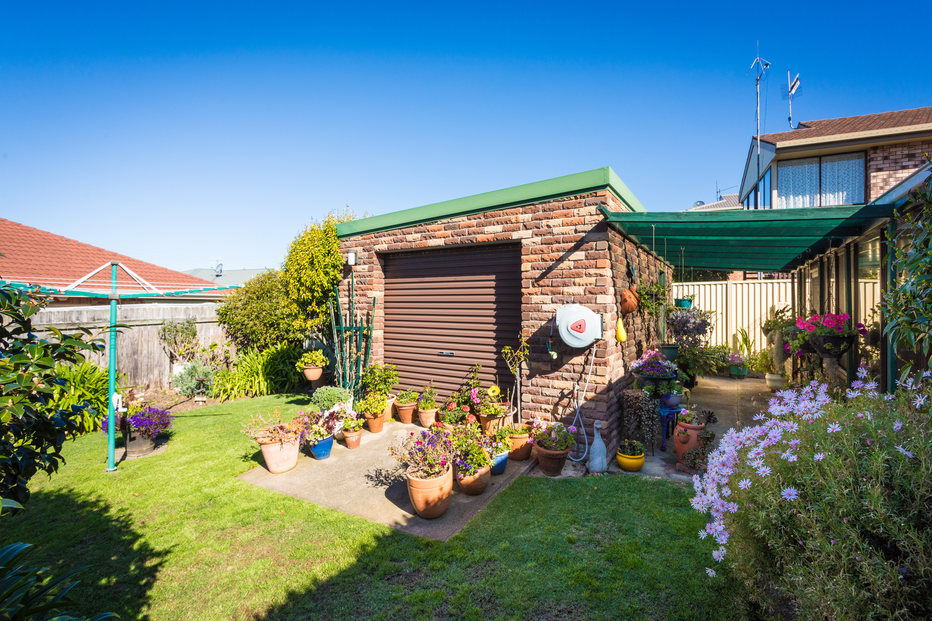 20 Sunset Boulevard, Kianga