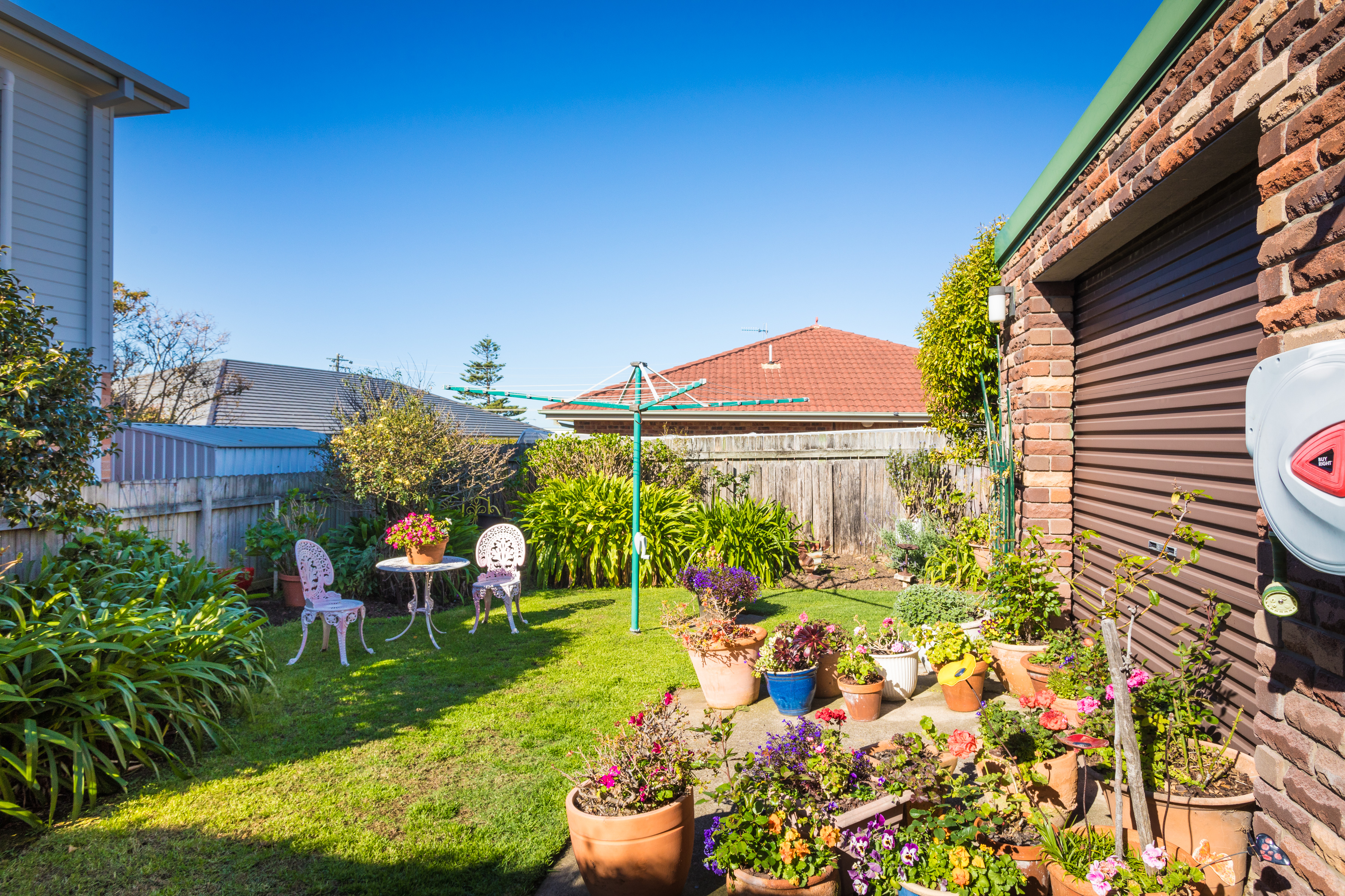 20 Sunset Boulevard, Kianga