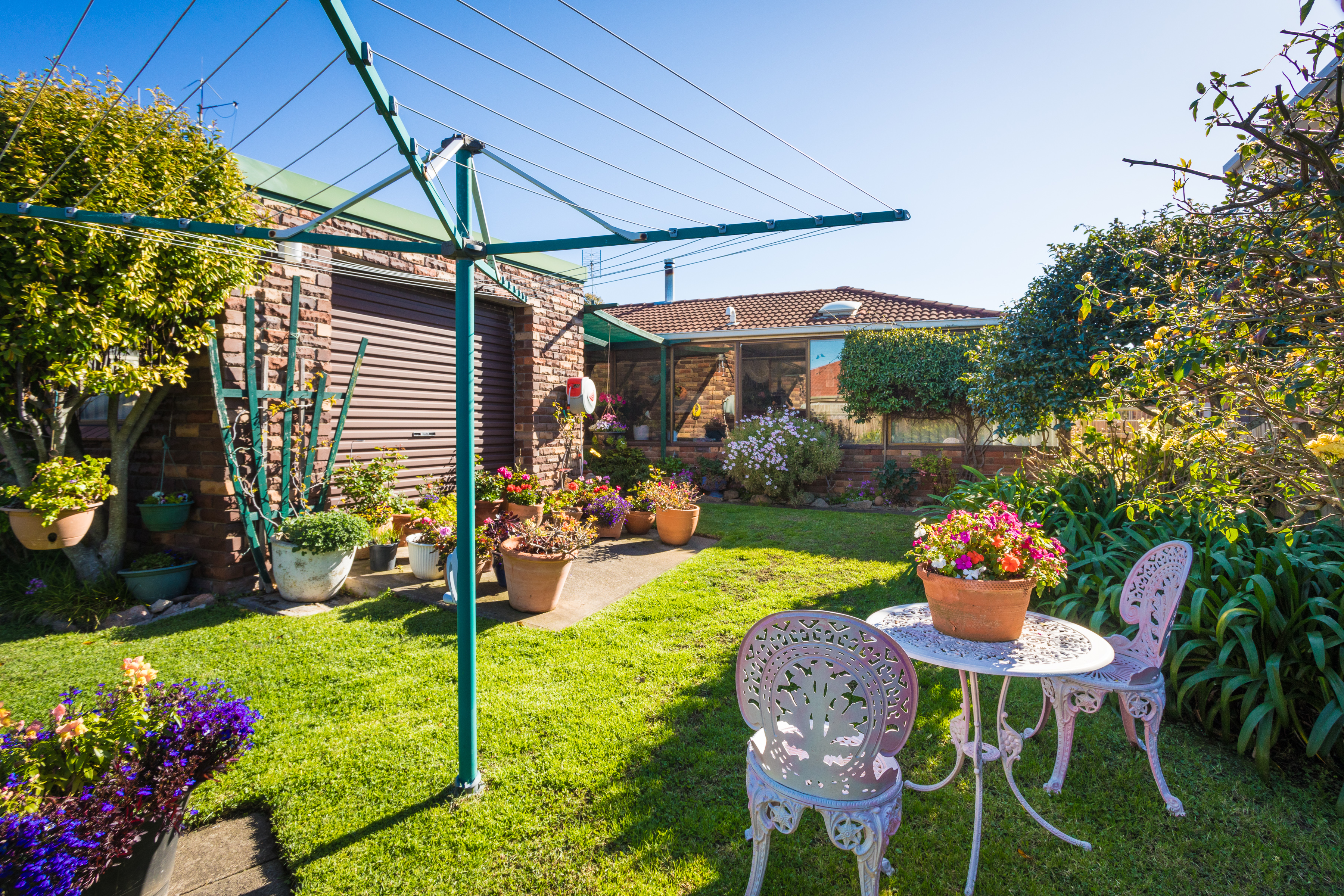 20 Sunset Boulevard, Kianga