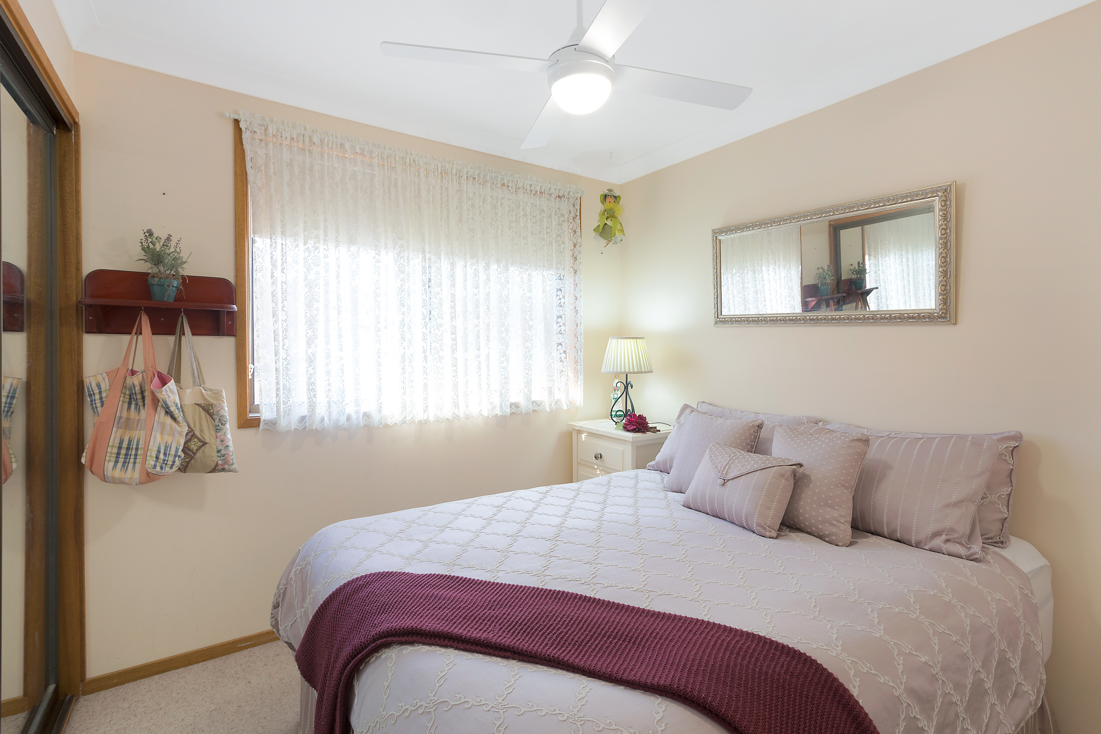 20 Sunset Boulevard, Kianga