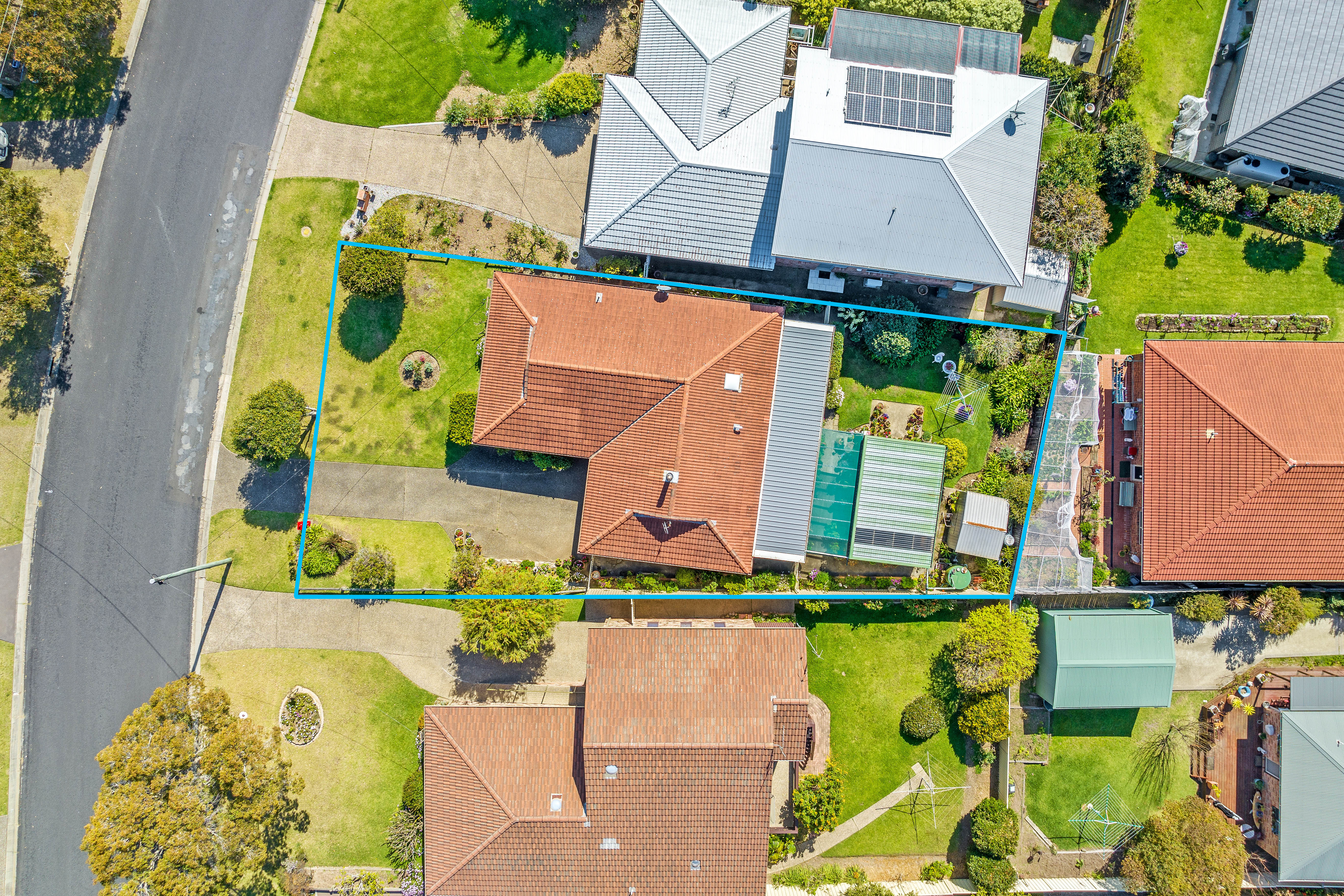 20 Sunset Boulevard, Kianga