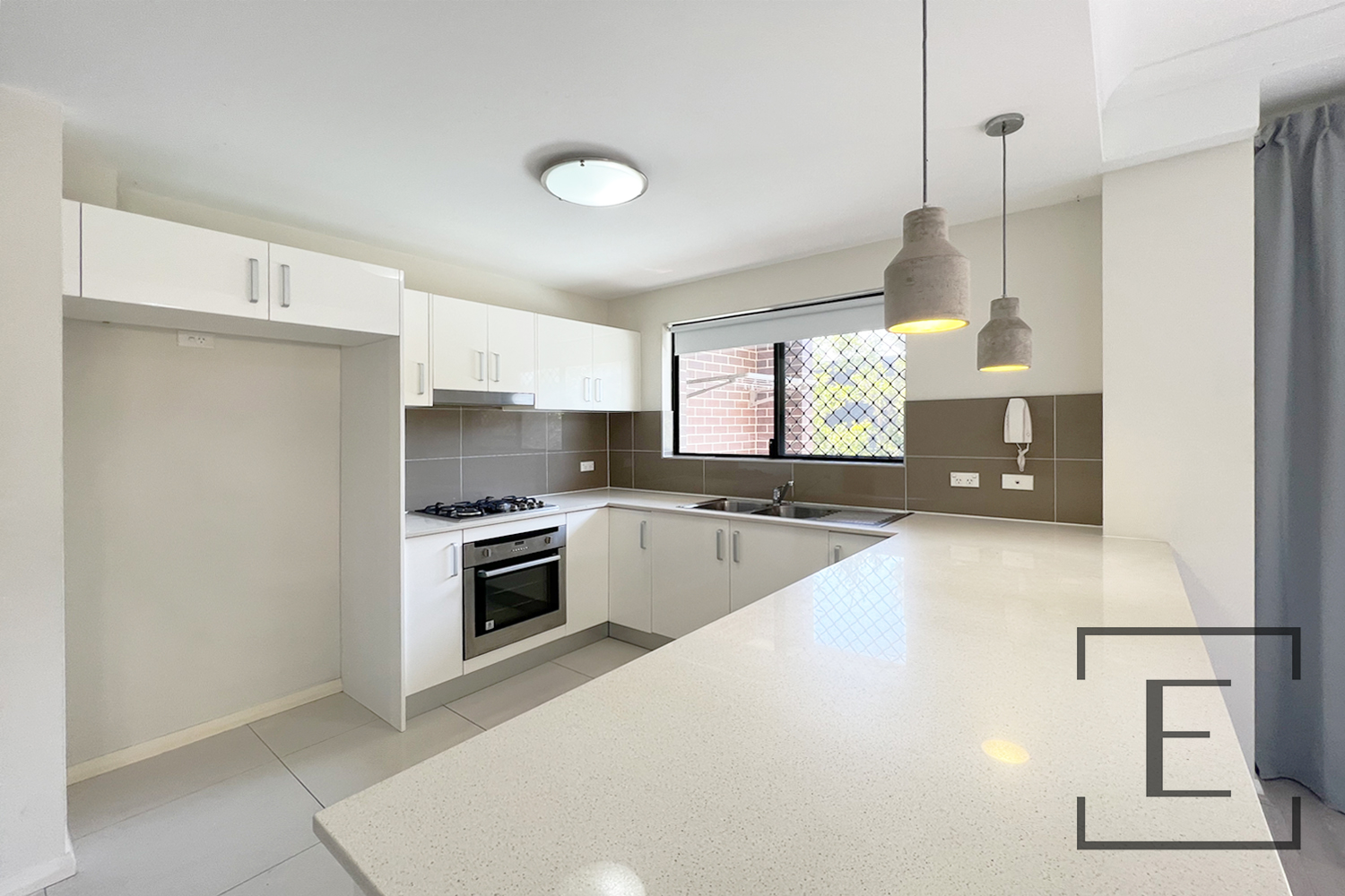 8 / 4 Bridge Road, Homebush