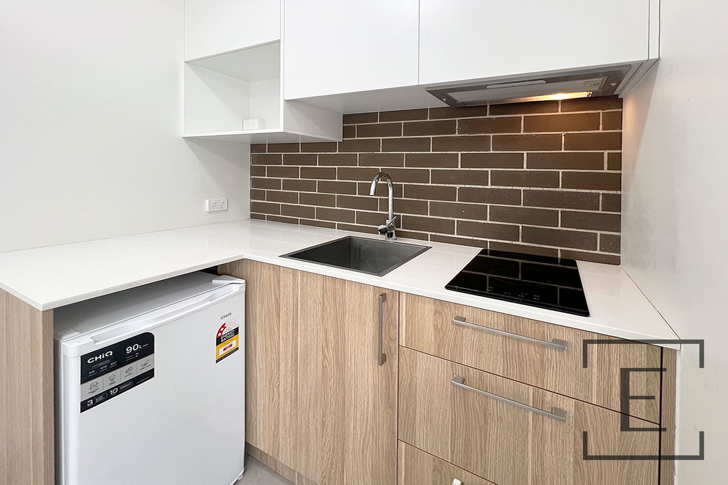 4 Rippon Avenue, Dundas