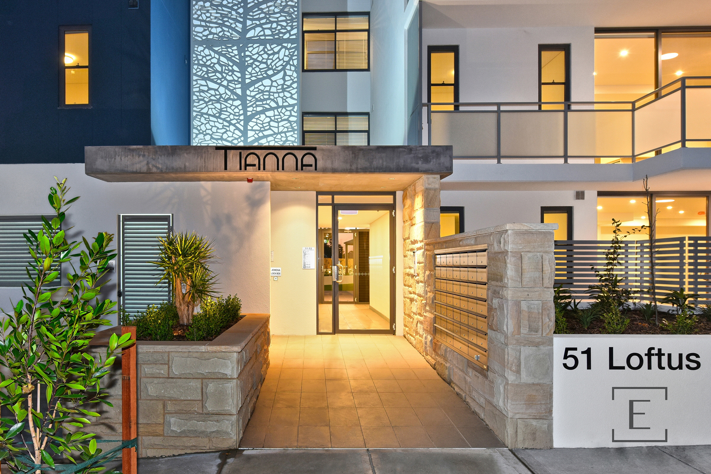 3 / 51 Loftus Crescent, Homebush