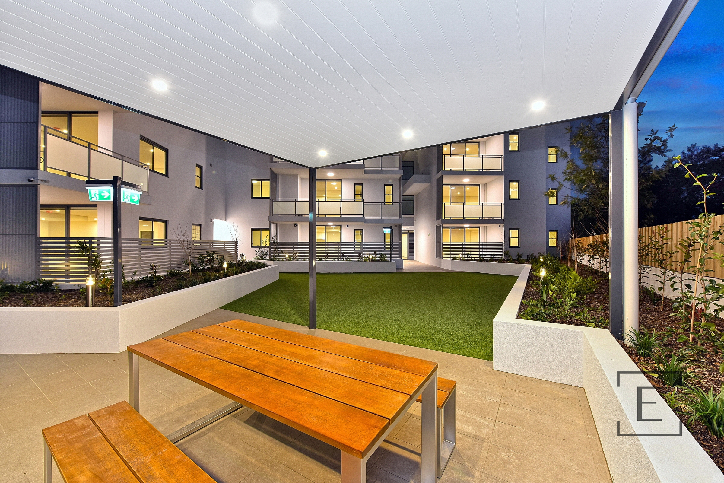 3 / 51 Loftus Crescent, Homebush