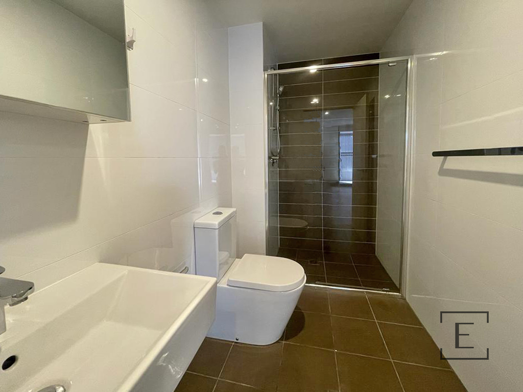 3 / 51 Loftus Crescent, Homebush