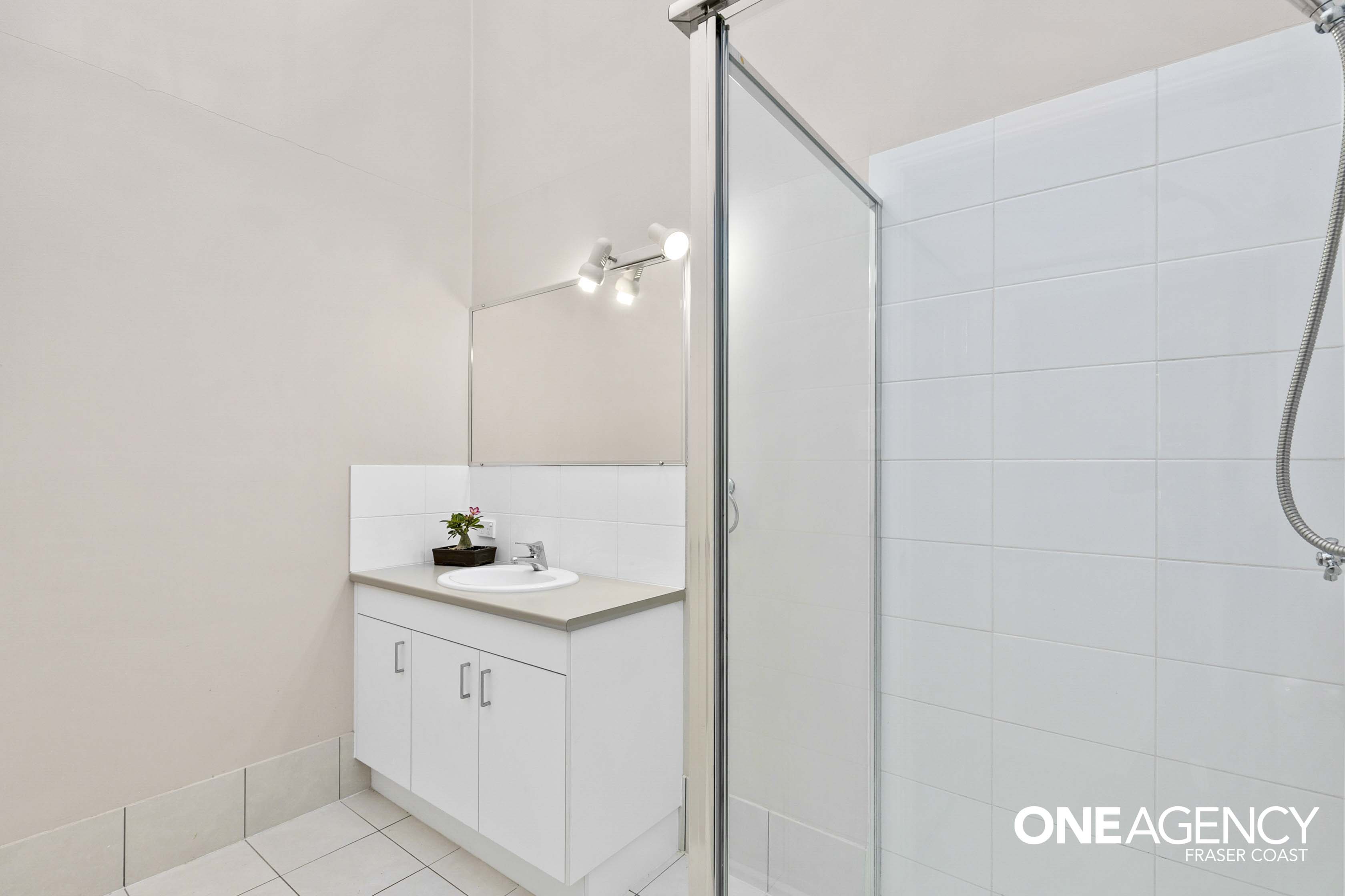 2 / 184 Torquay Road, Scarness