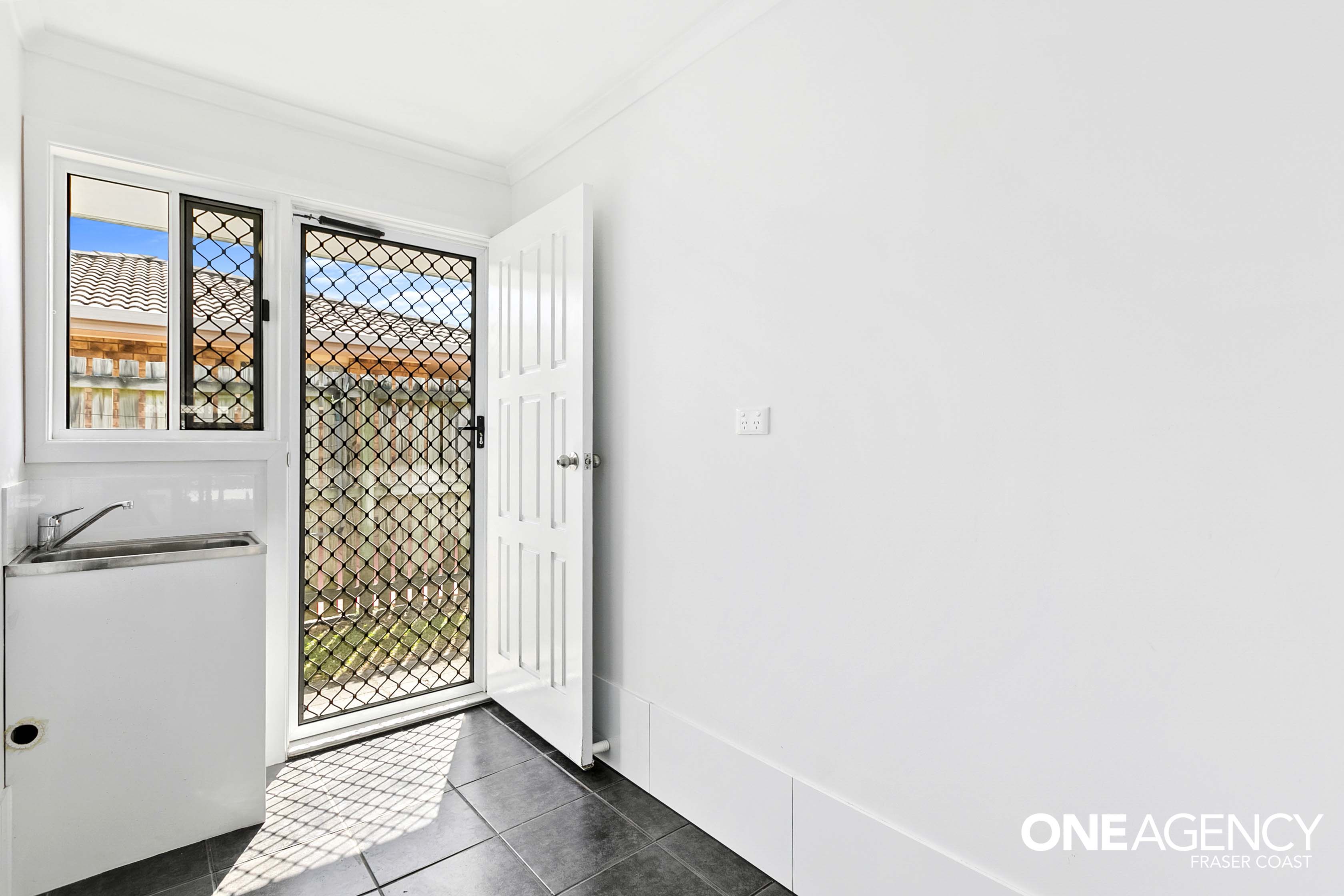 104 Snapper Street, Kawungan