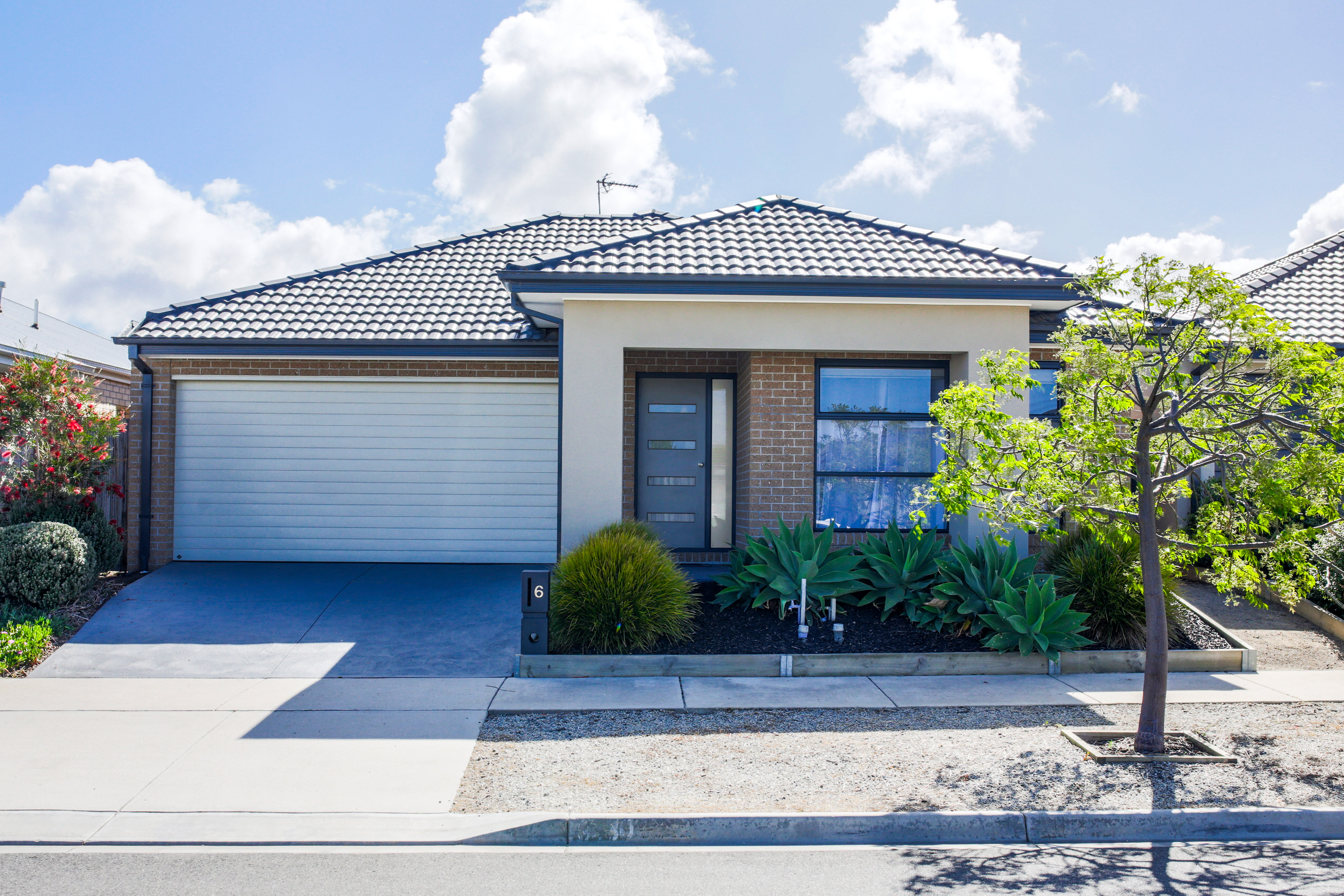 Listing image for 6 Watt Way, ARMSTRONG CREEK  VIC  3217