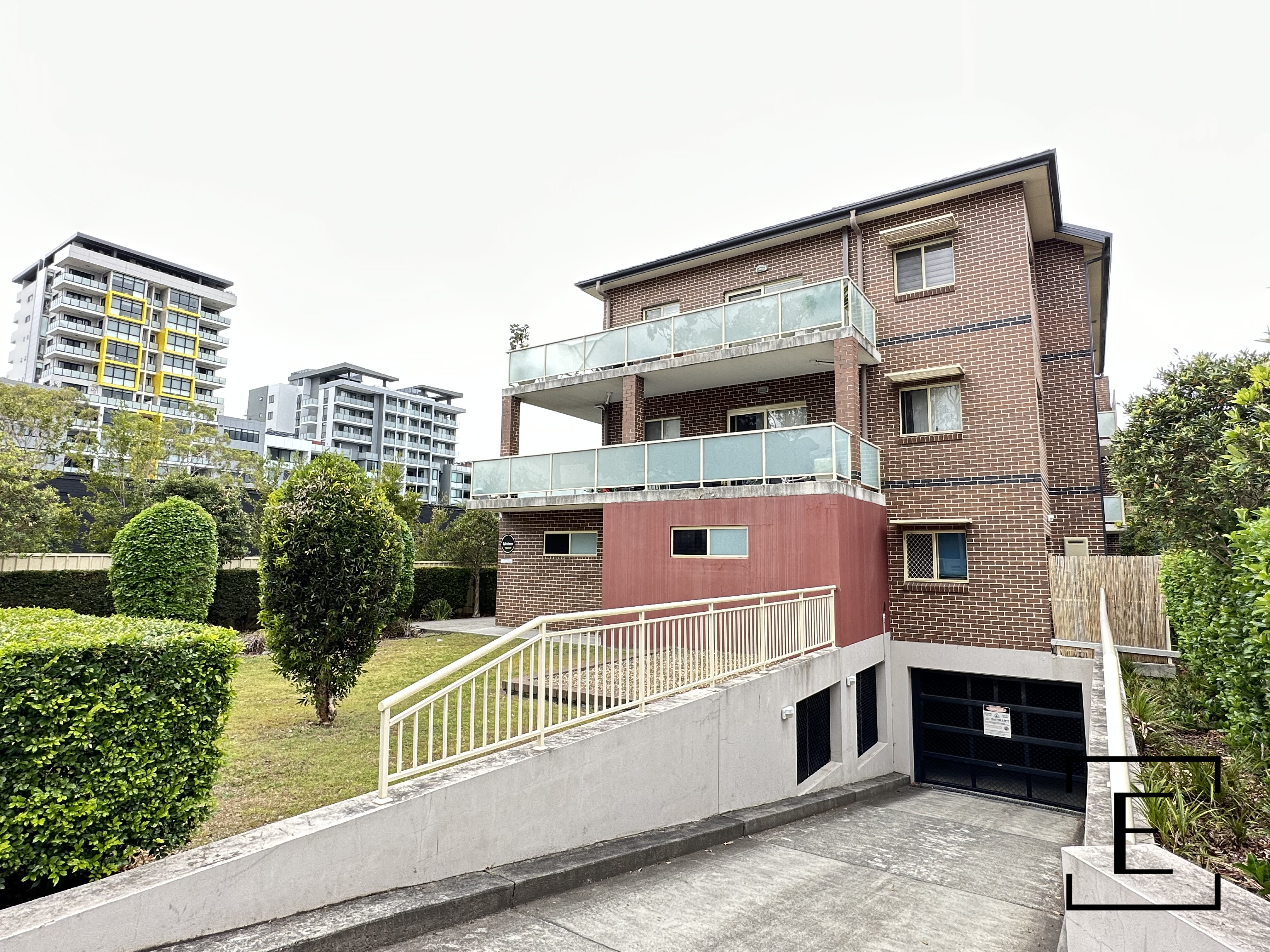 11 / 4 Bridge Road, Homebush