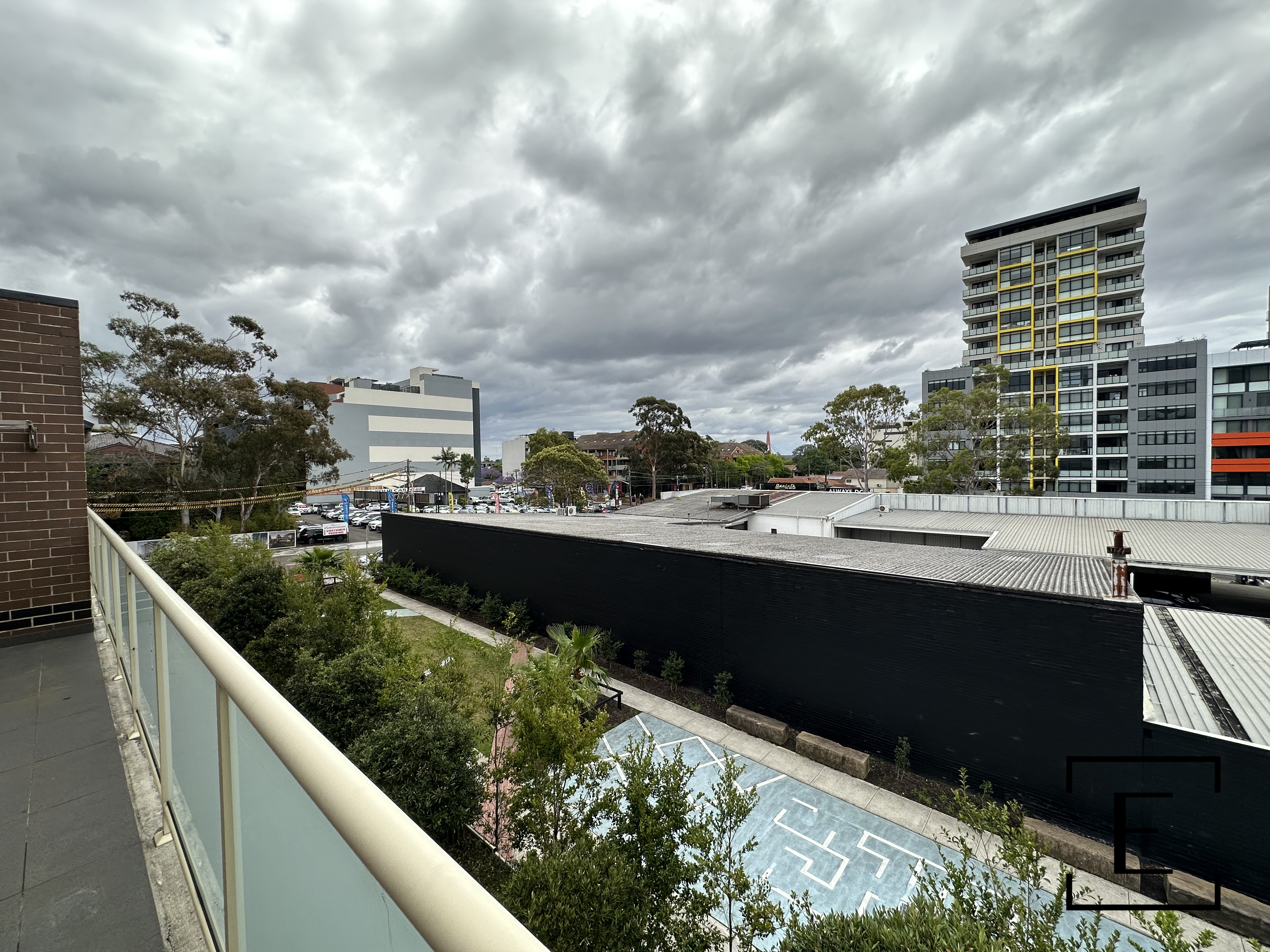 11 / 4 Bridge Road, Homebush