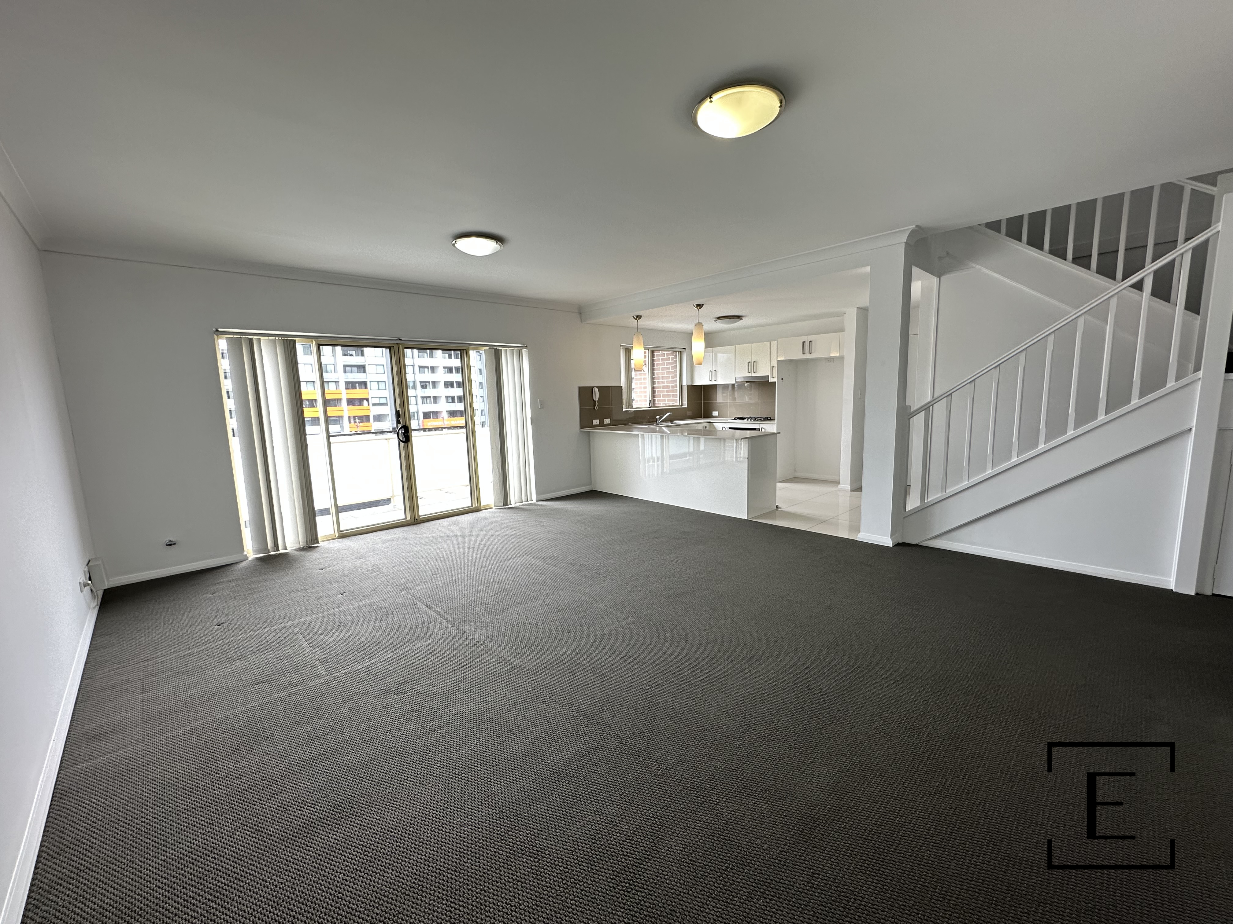 11 / 4 Bridge Road, Homebush