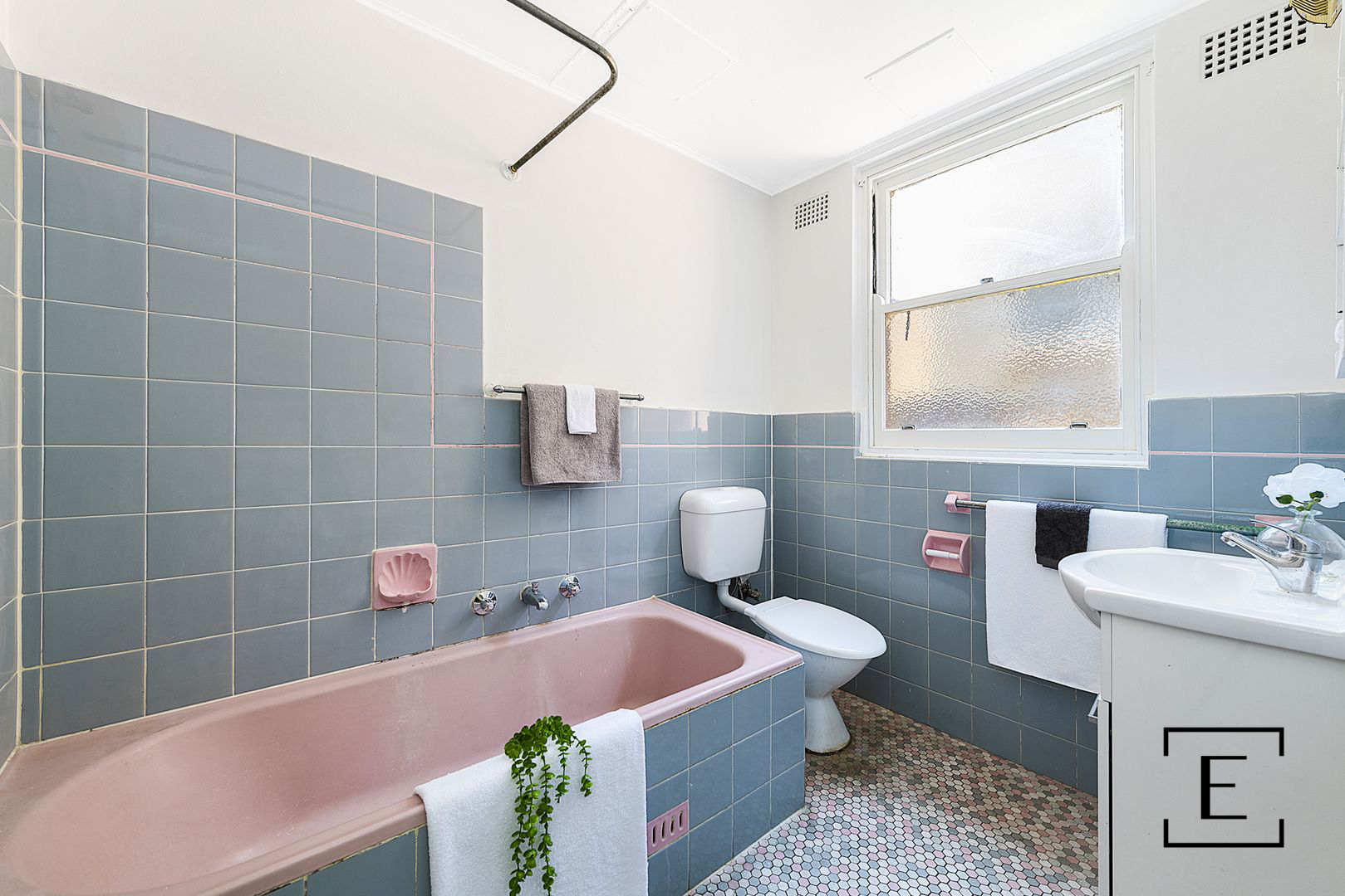 2 / 17 Russell Street, Strathfield