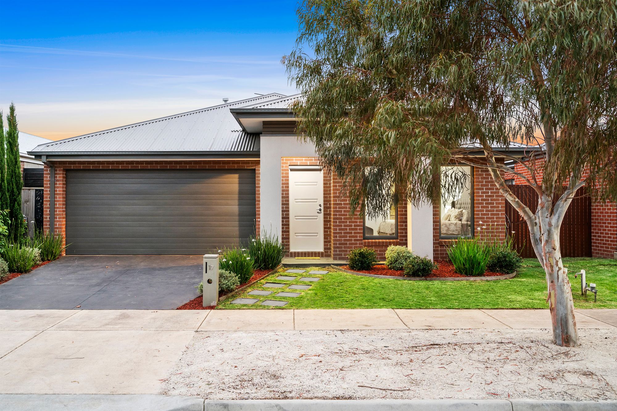 Listing image for 17 Norton Parade, CHARLEMONT  VIC  3217