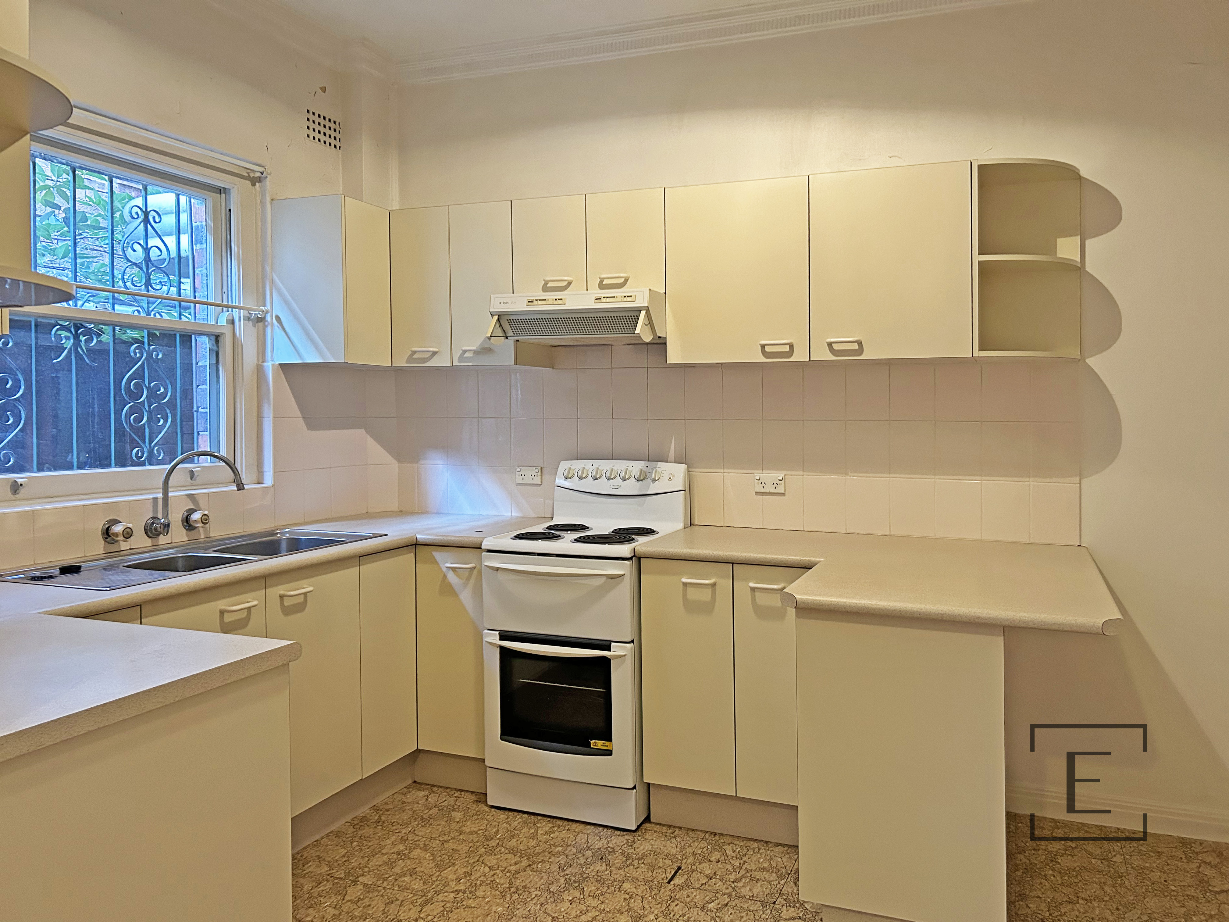 2 / 68 Henrietta Street, Waverley