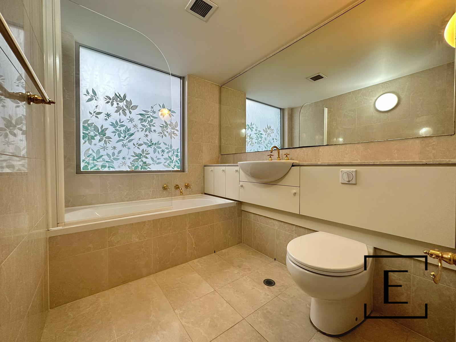 1605 / 12 Glen Street, Milsons Point