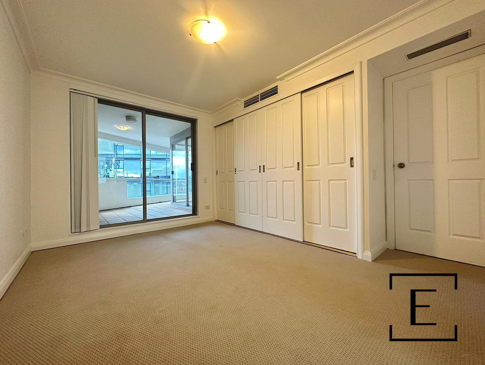 1605 / 12 Glen Street, Milsons Point