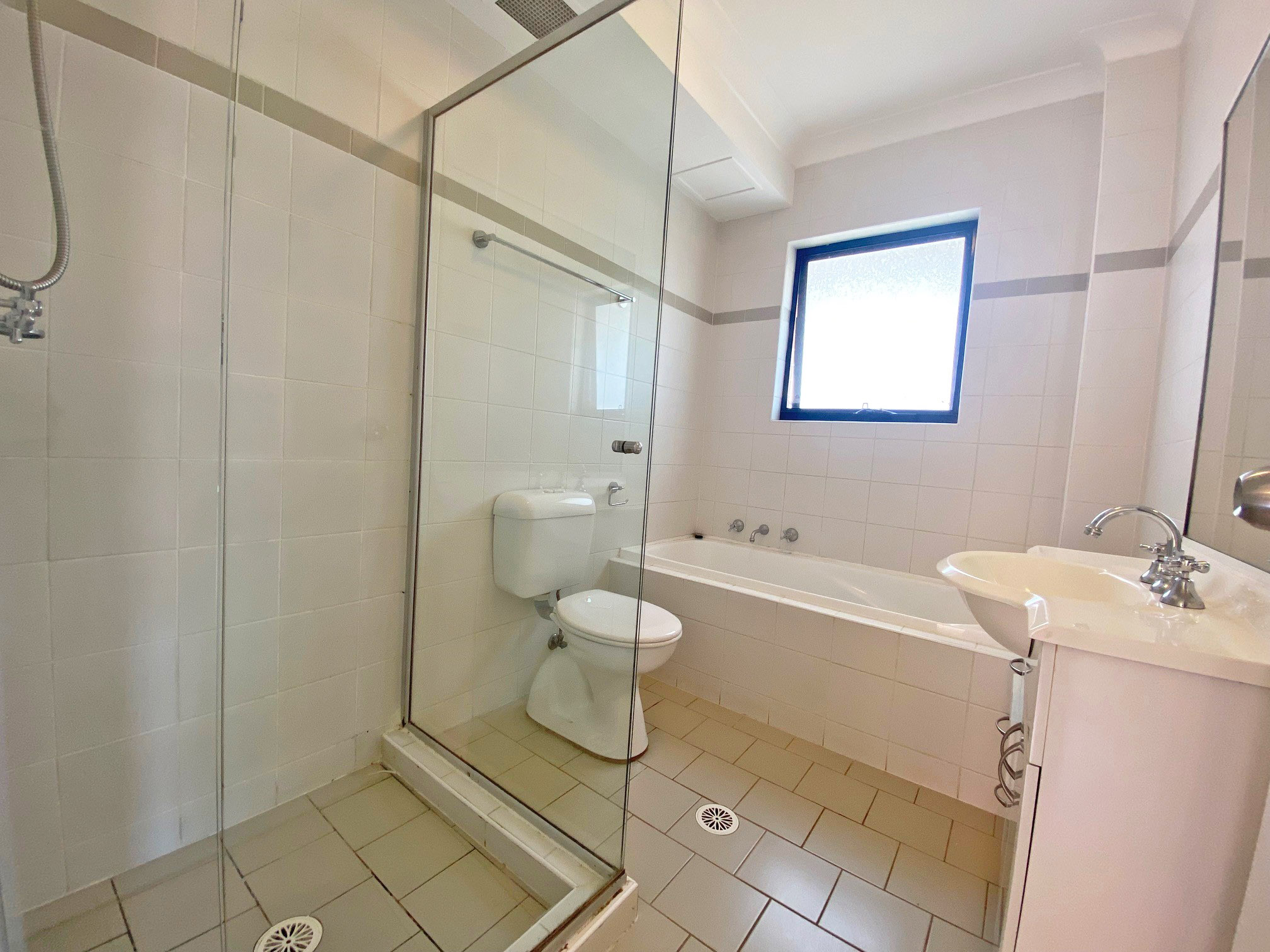 5 / 18 Eastbourne Road, Homebush West