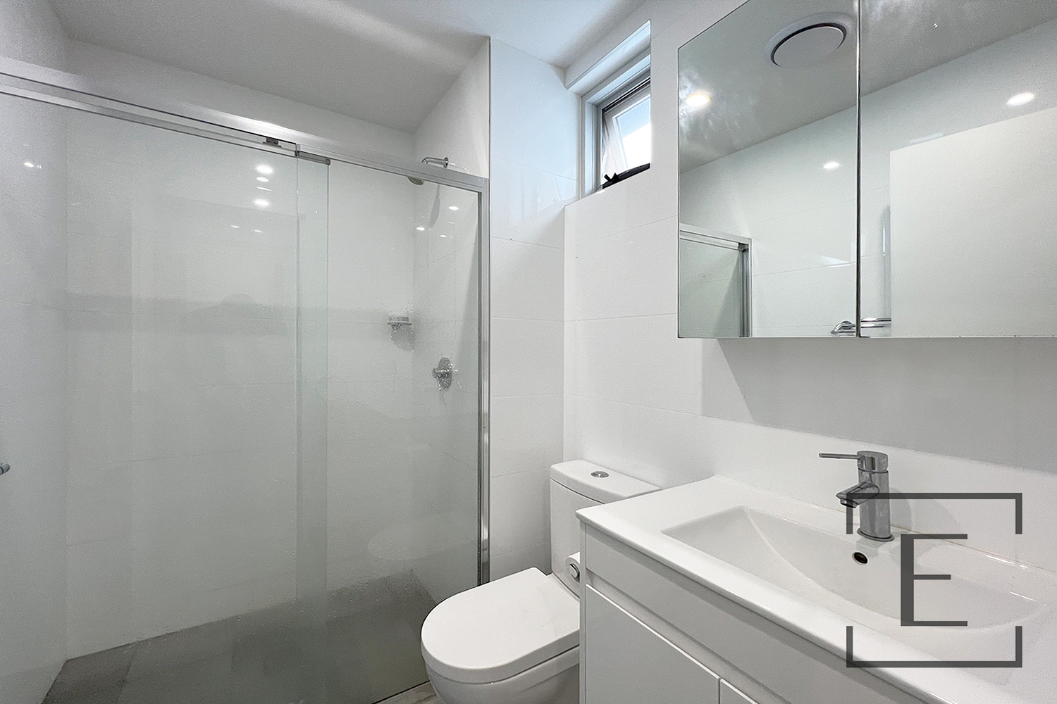 4 / 12 Mandemar Avenue, Homebush West