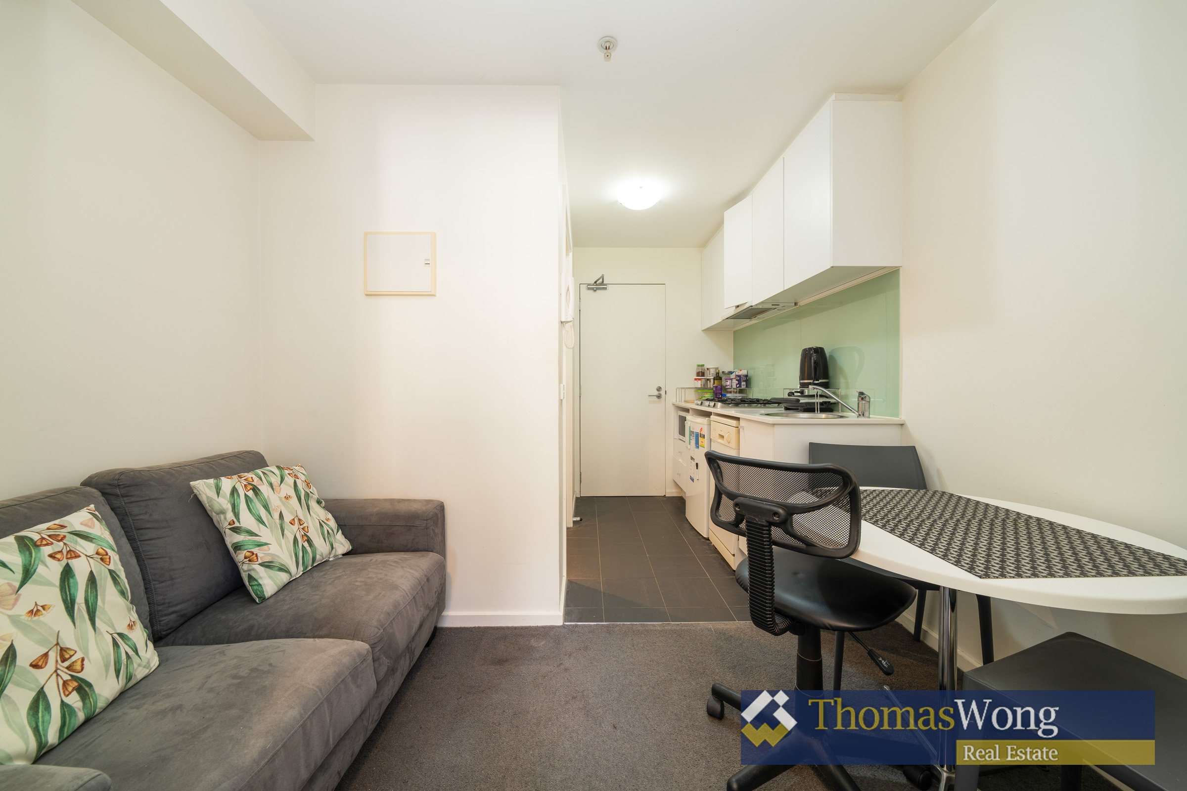 107 / 484 Elgar Road, Box Hill