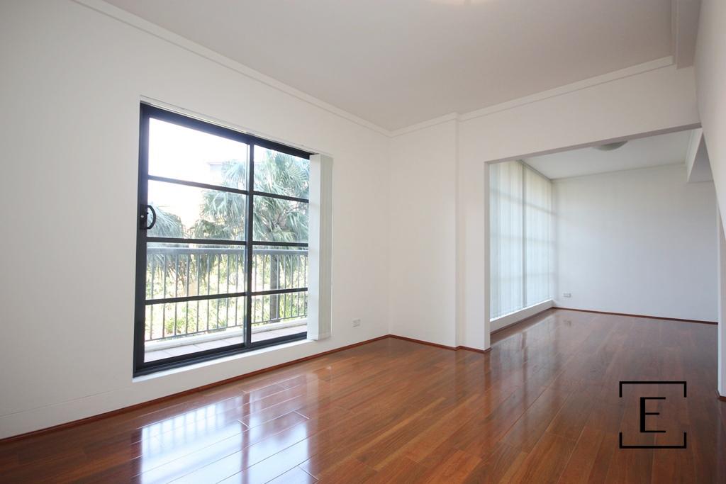 212E / 138 Carillon Avenue, Newtown