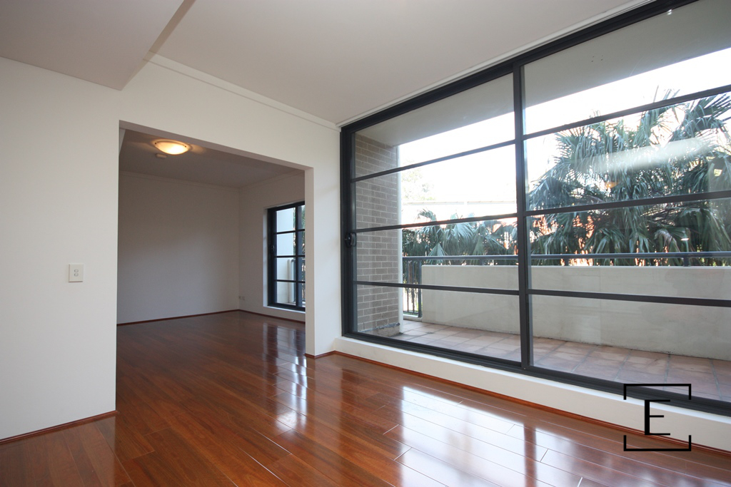 212E / 138 Carillon Avenue, Newtown