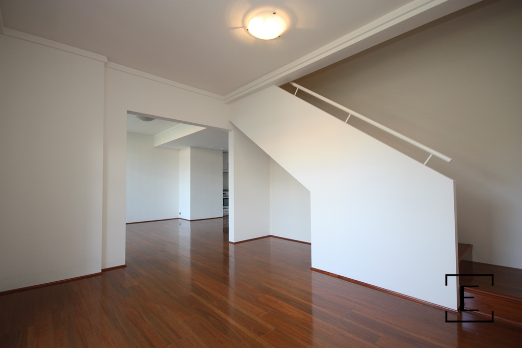 212E / 138 Carillon Avenue, Newtown