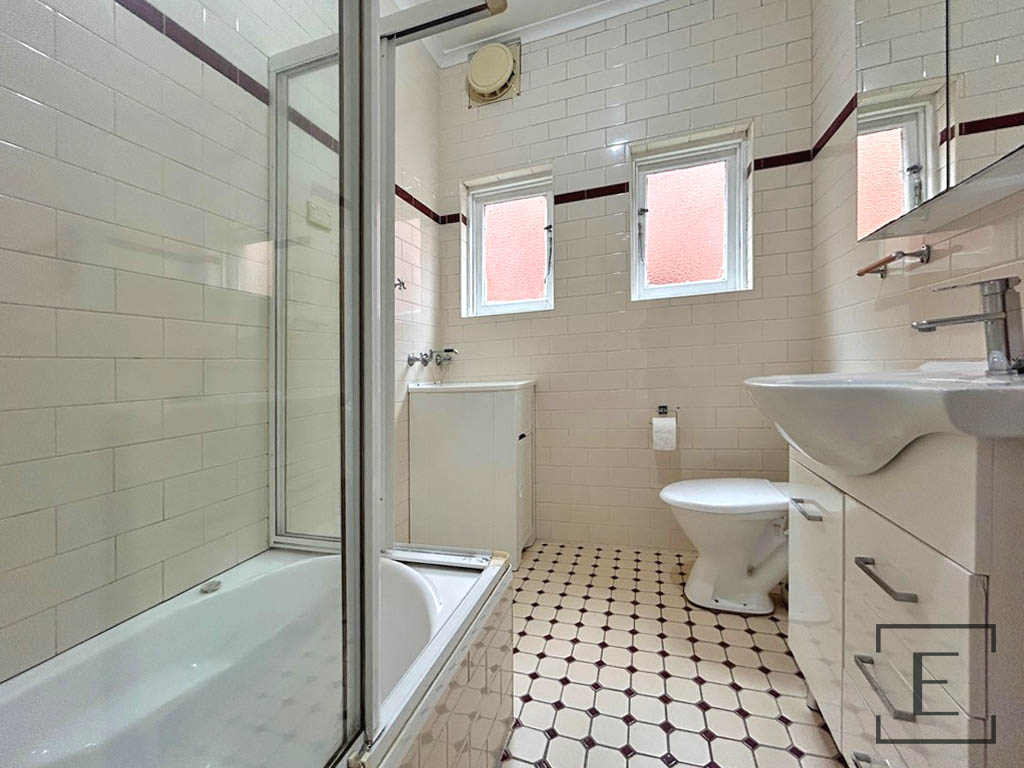 2 / 16A Liverpool Road, Summer Hill