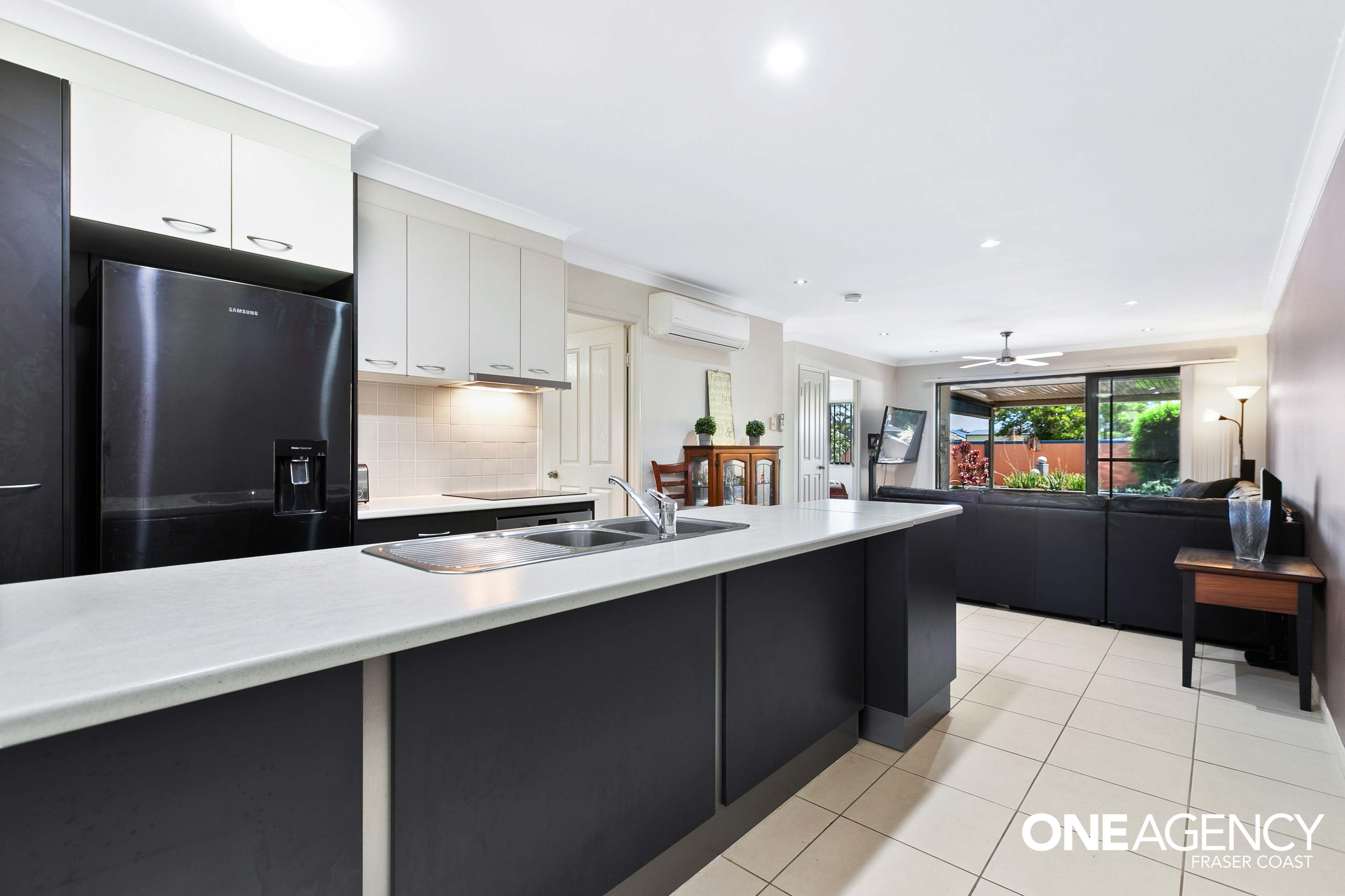 1 / 9 Carlisle Court, Kawungan