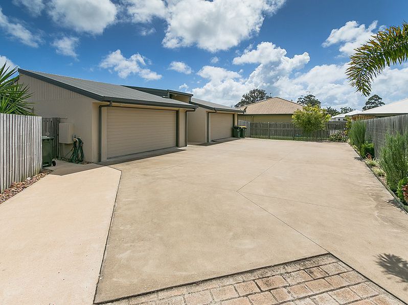 1 / 9 Carlisle Court, Kawungan