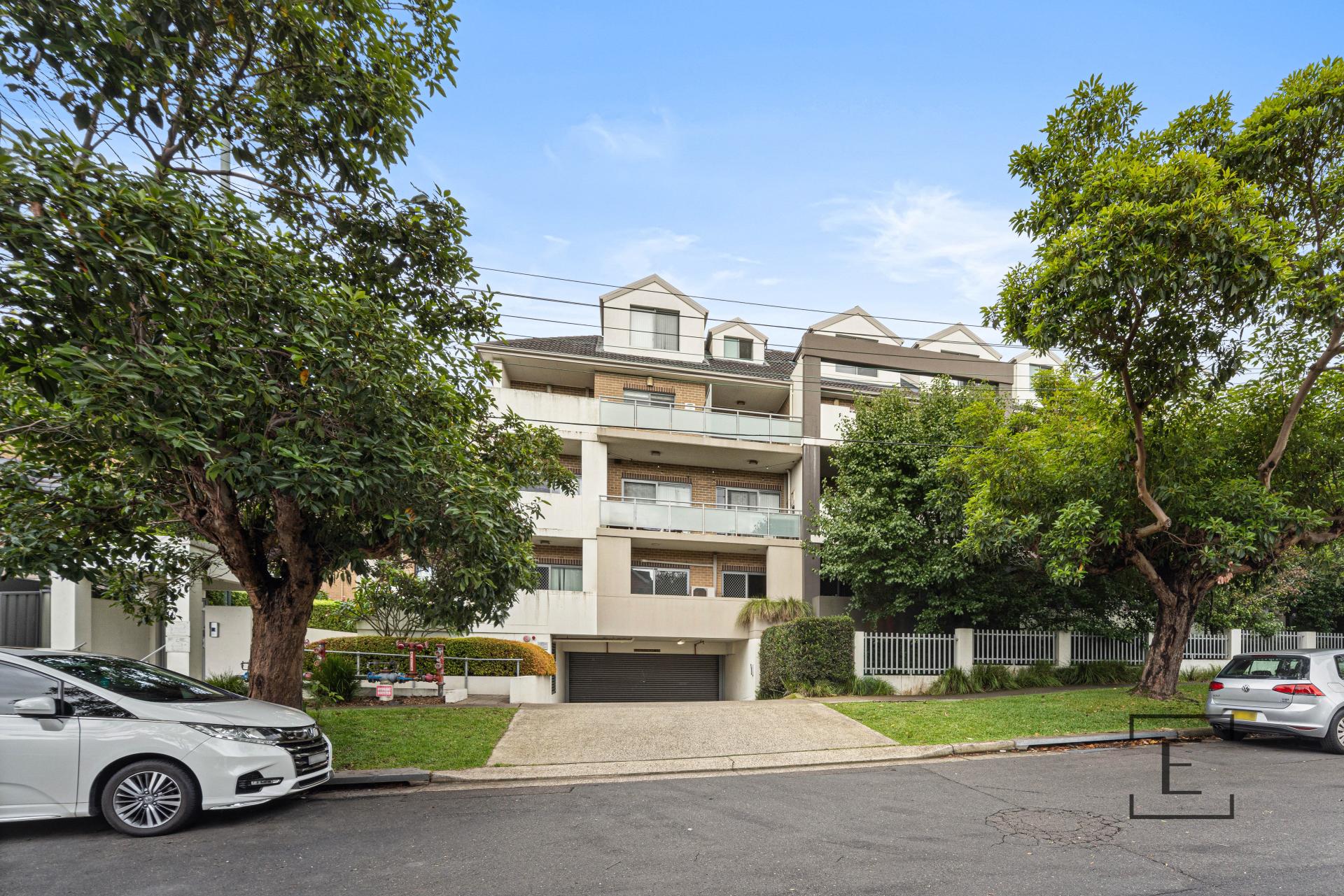 31 / 37-43 Eastbourne Road, Homebush West