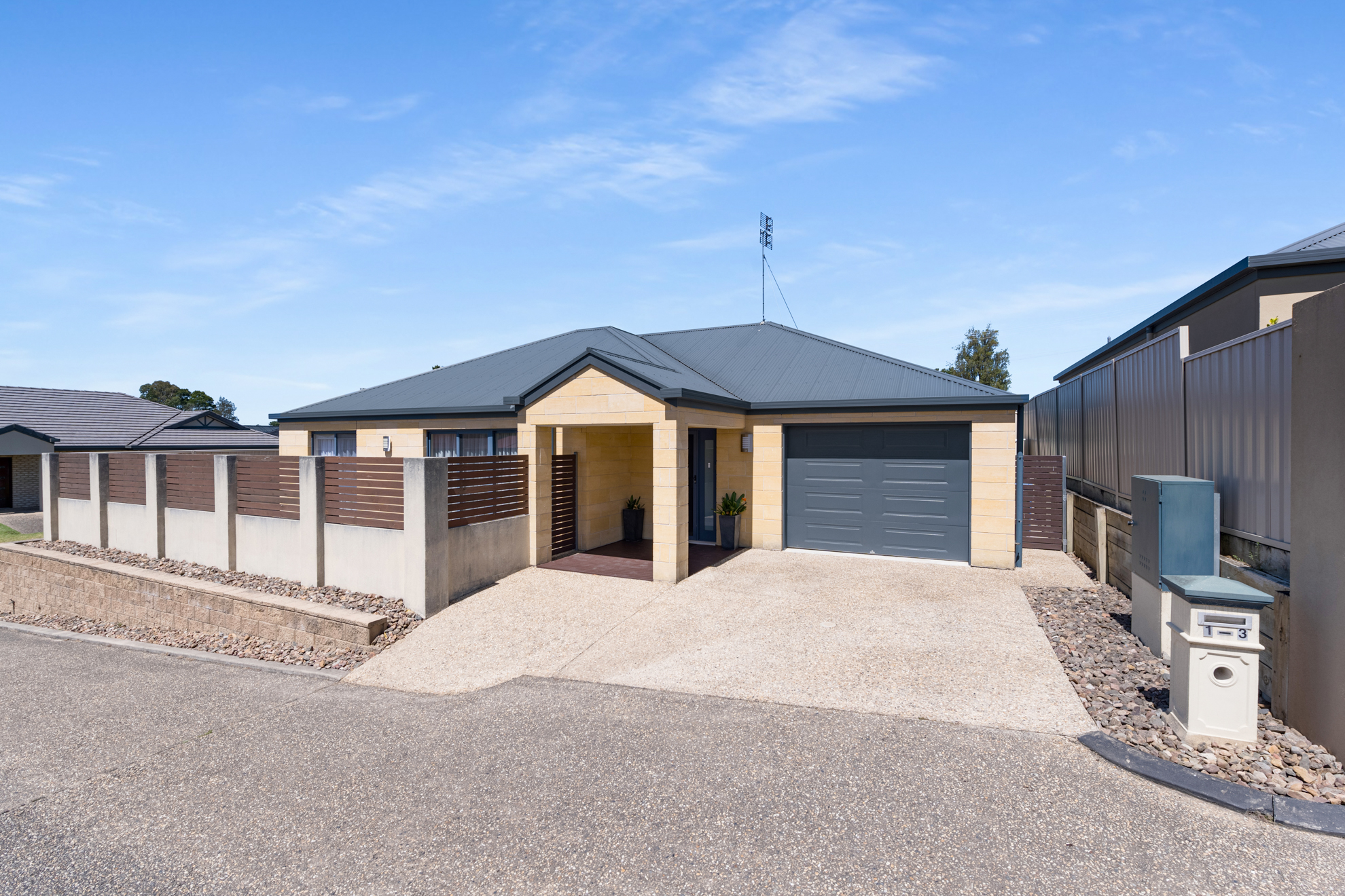1 / 3 Queens Court, Mount Gambier