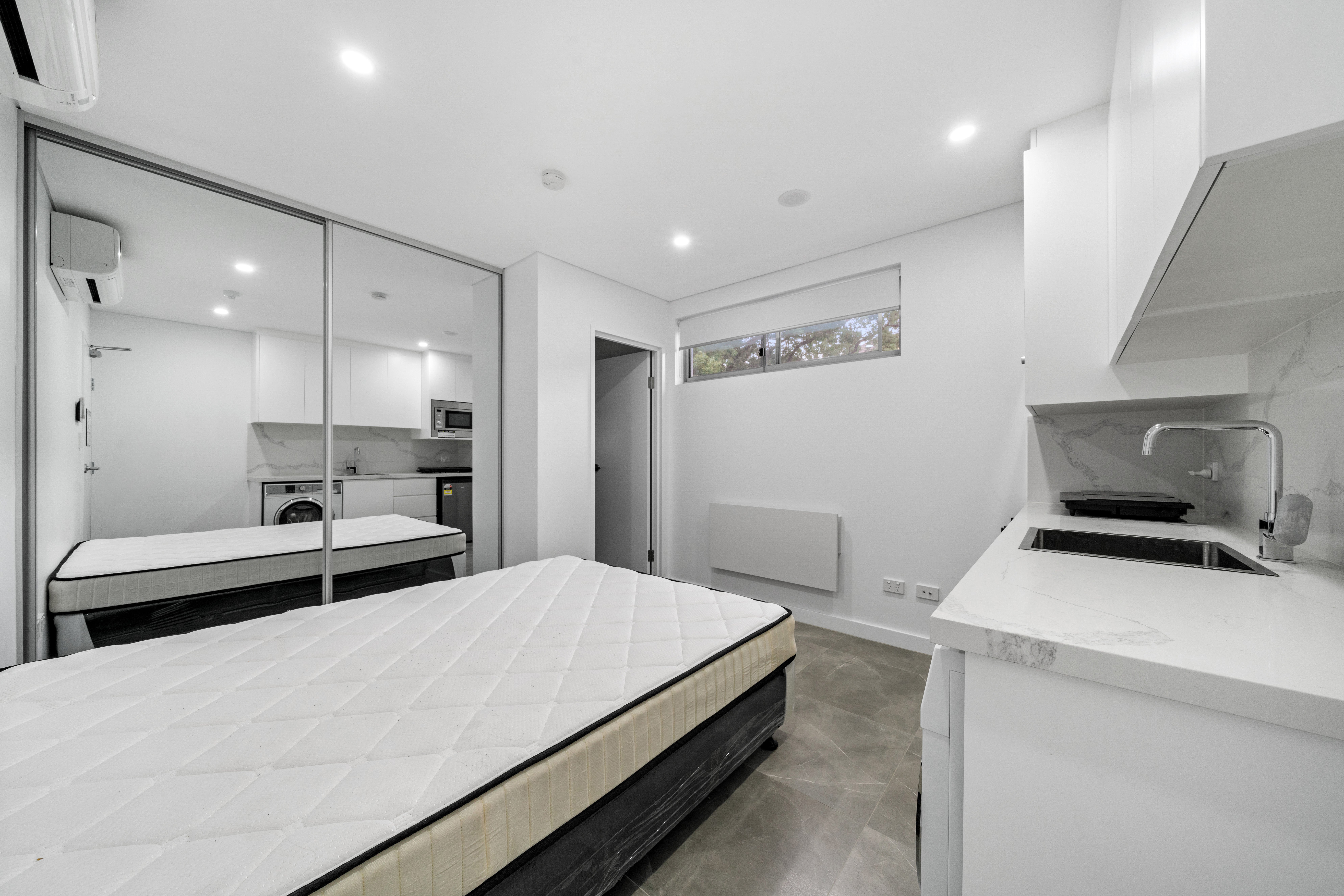 44 Henley Road, Homebush West