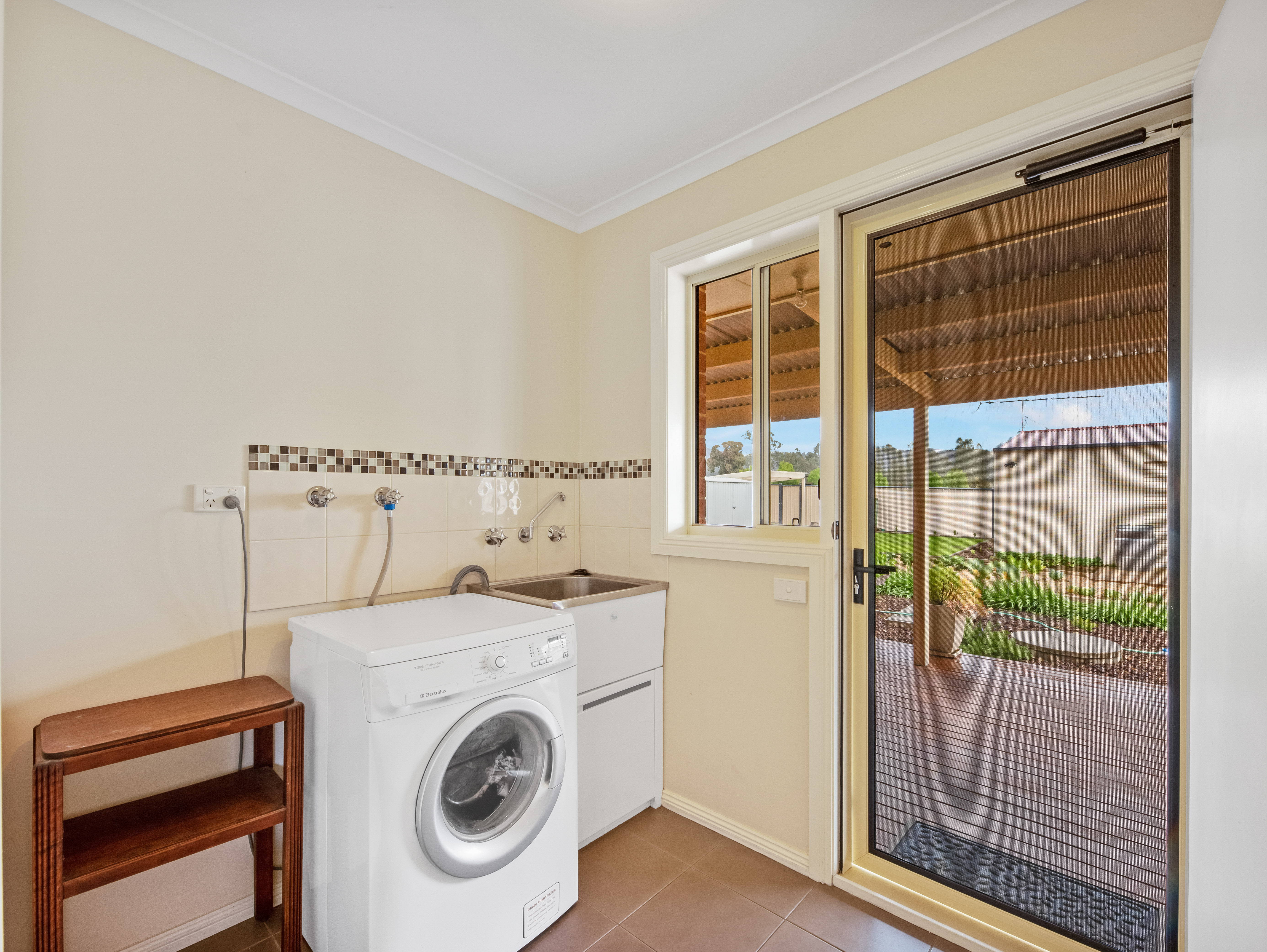 6147 Mansfield-Whitfield Road, Whitfield