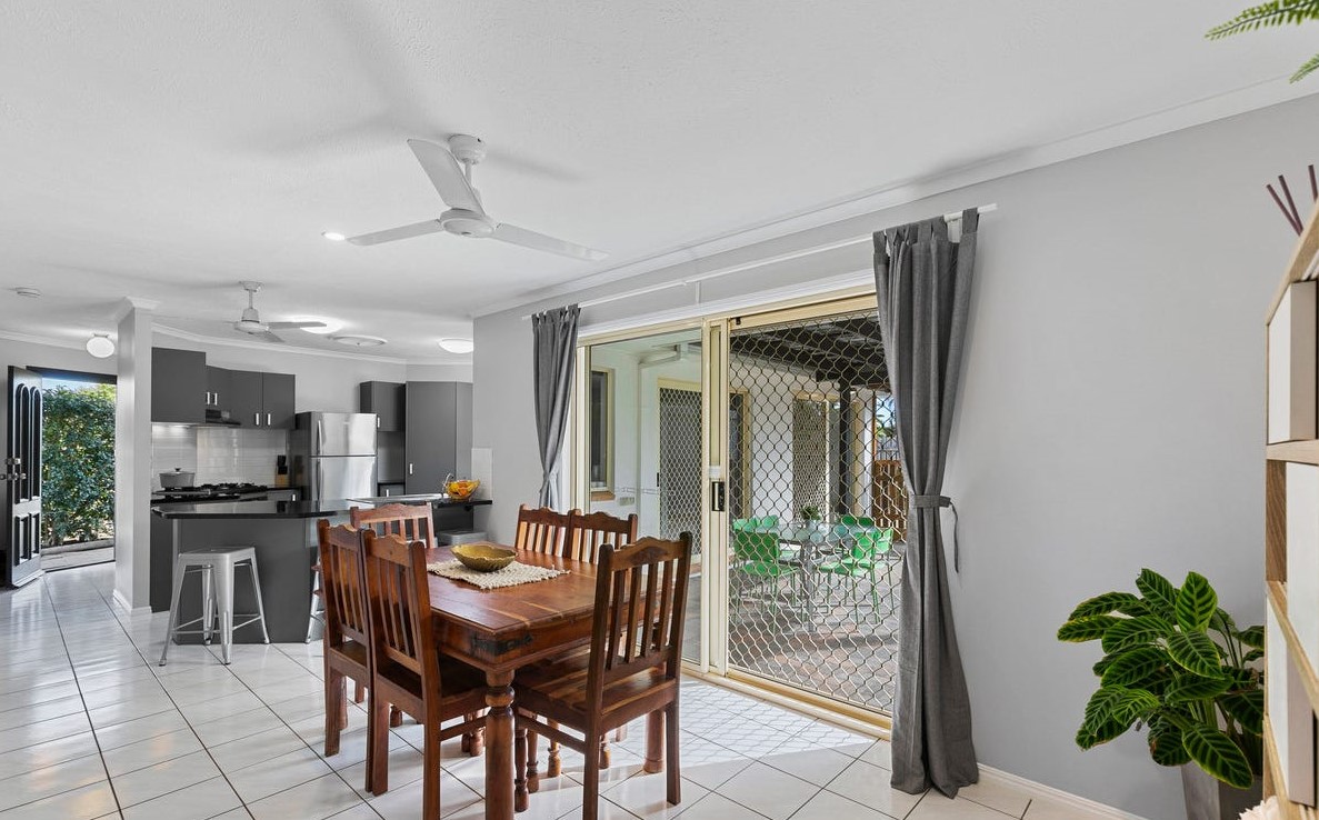 12 Rocky Court, Kawungan