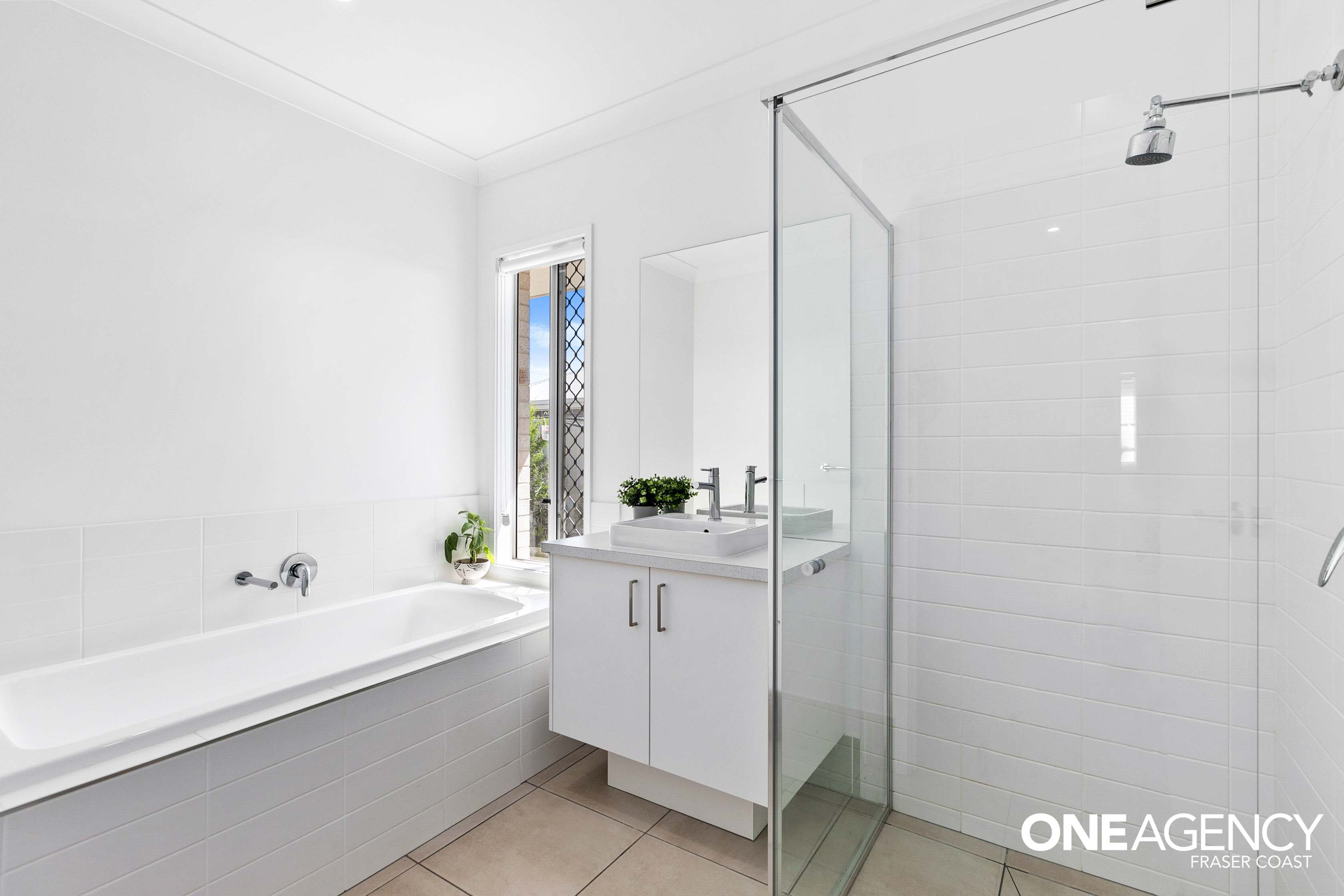 18 Quarterdeck Avenue, Pialba
