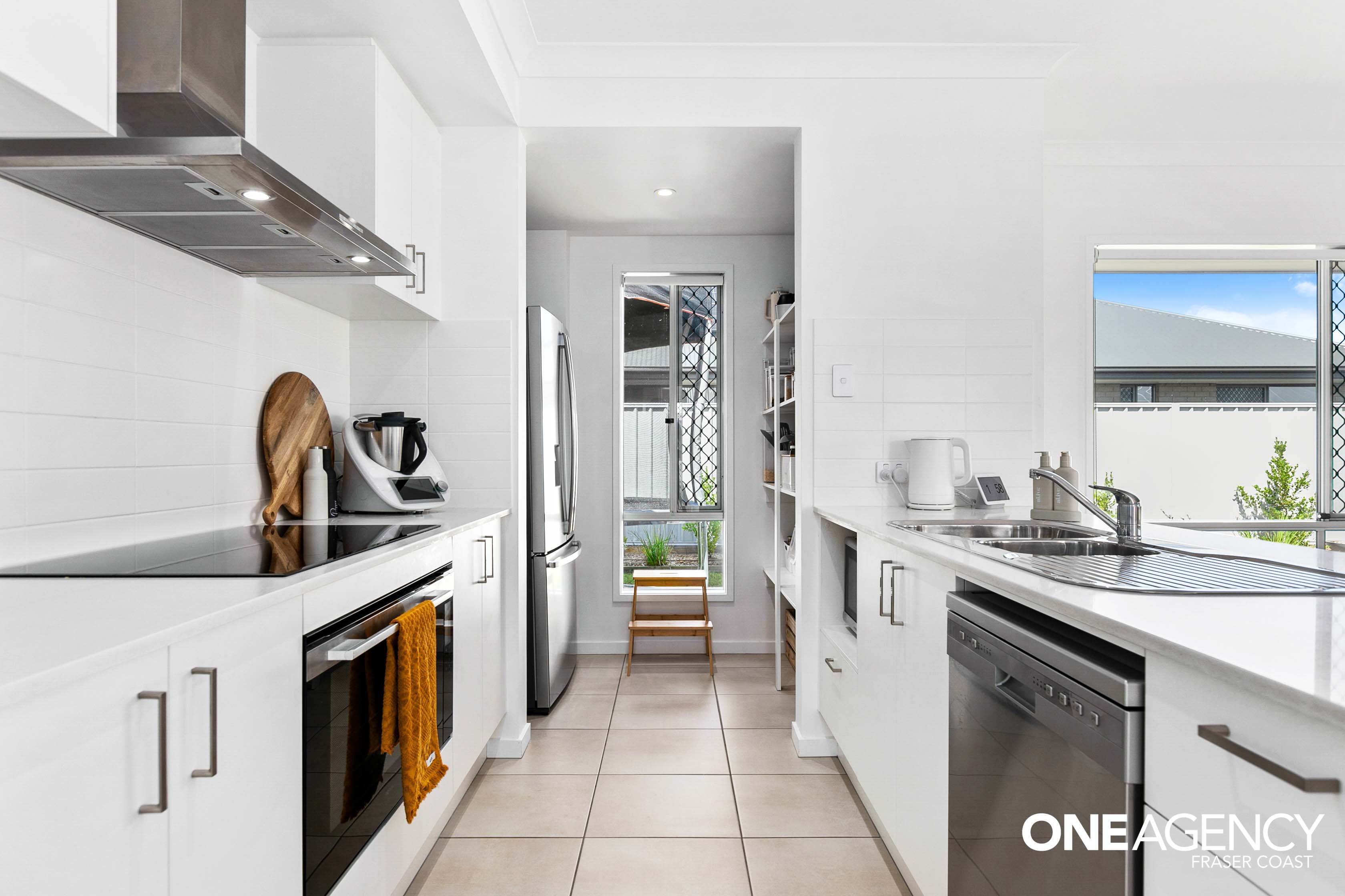 18 Quarterdeck Avenue, Pialba