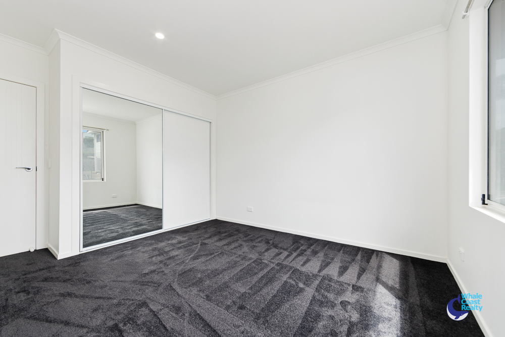12 Collins Crescent, Narooma