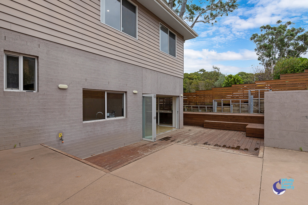 12 Collins Crescent, Narooma