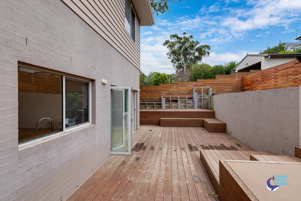 12 Collins Crescent, Narooma
