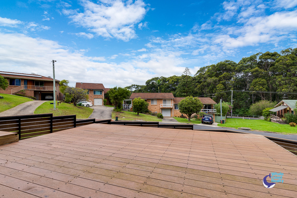 12 Collins Crescent, Narooma