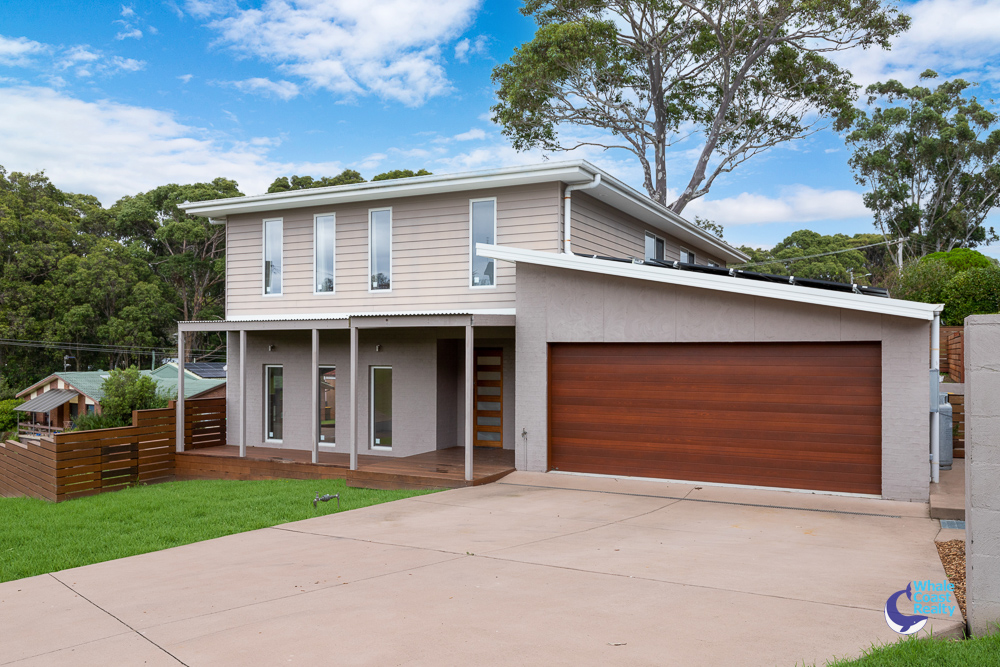 12 Collins Crescent, Narooma