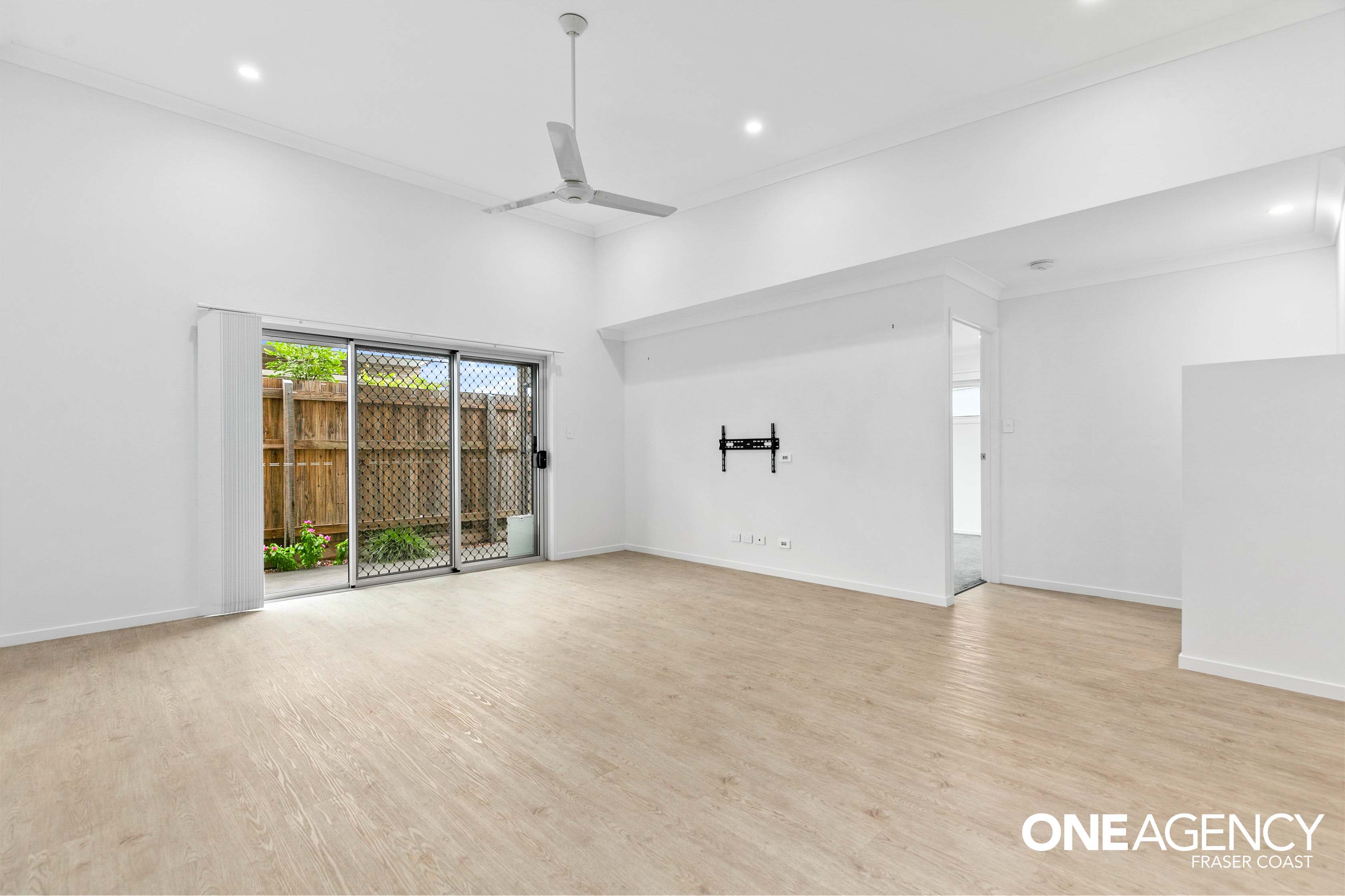 21 / 1 Links Court, Urraween