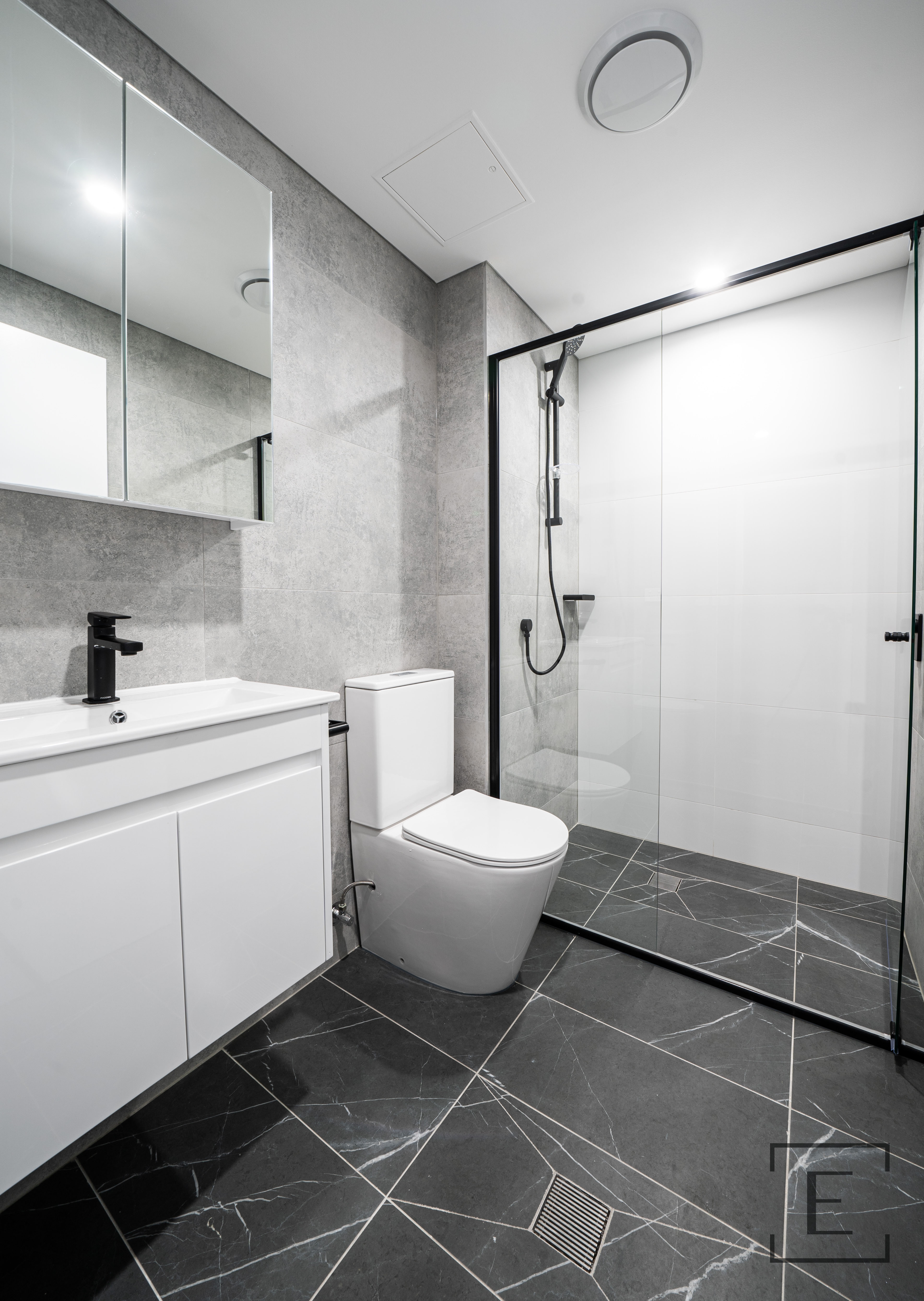 201 / 50 Amy Street, Regents Park